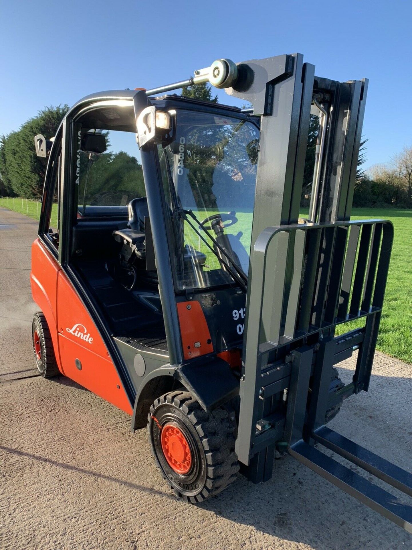 Linde H25 Gas Container Spec Forklift - Image 2 of 6