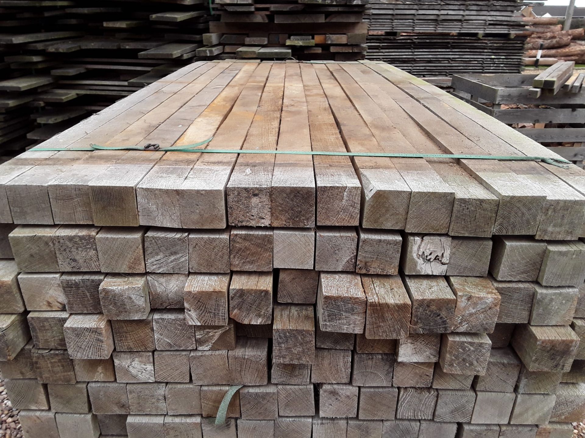 100x hardwood air dried timber sawn rustic English oak posts - Image 2 of 9