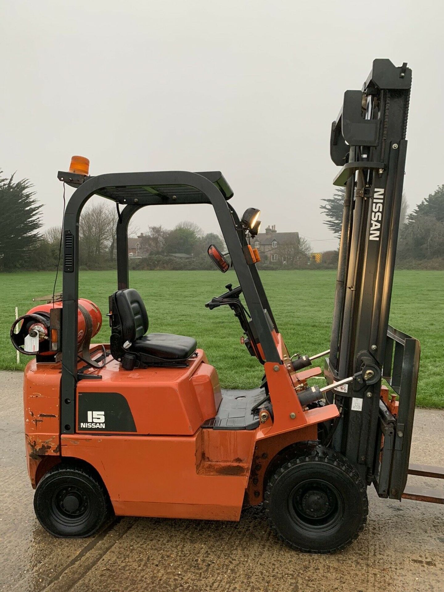 Nissan 1.5 Tonne Gas Forklift Truck - Image 3 of 6