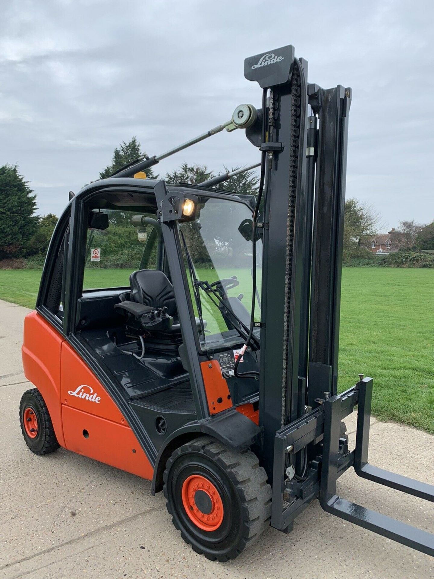 Linde H30 Diesel Forklift - Image 2 of 6