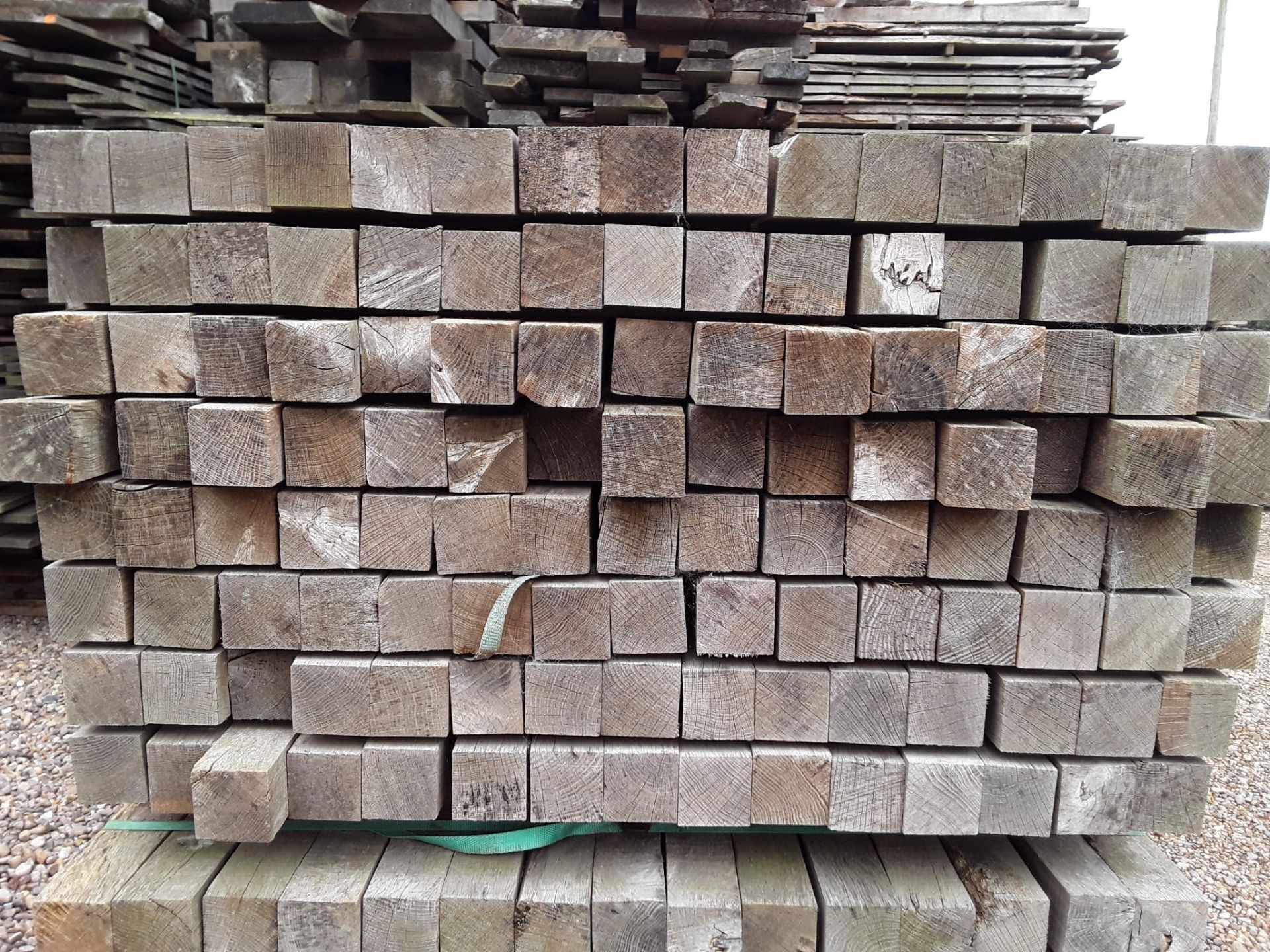 100x hardwood air dried timber sawn rustic English oak posts - Image 6 of 9