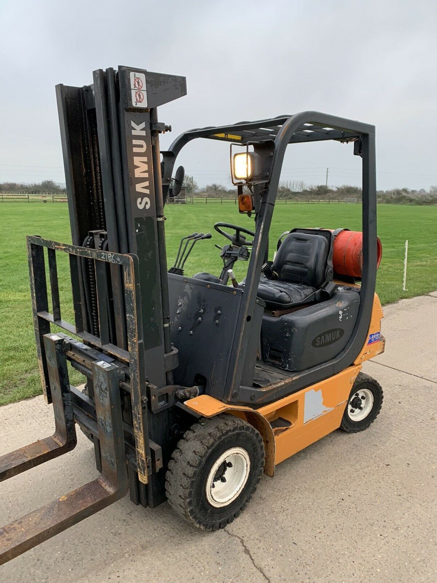 Samuk Gas Container Spec Forklift - Image 2 of 6