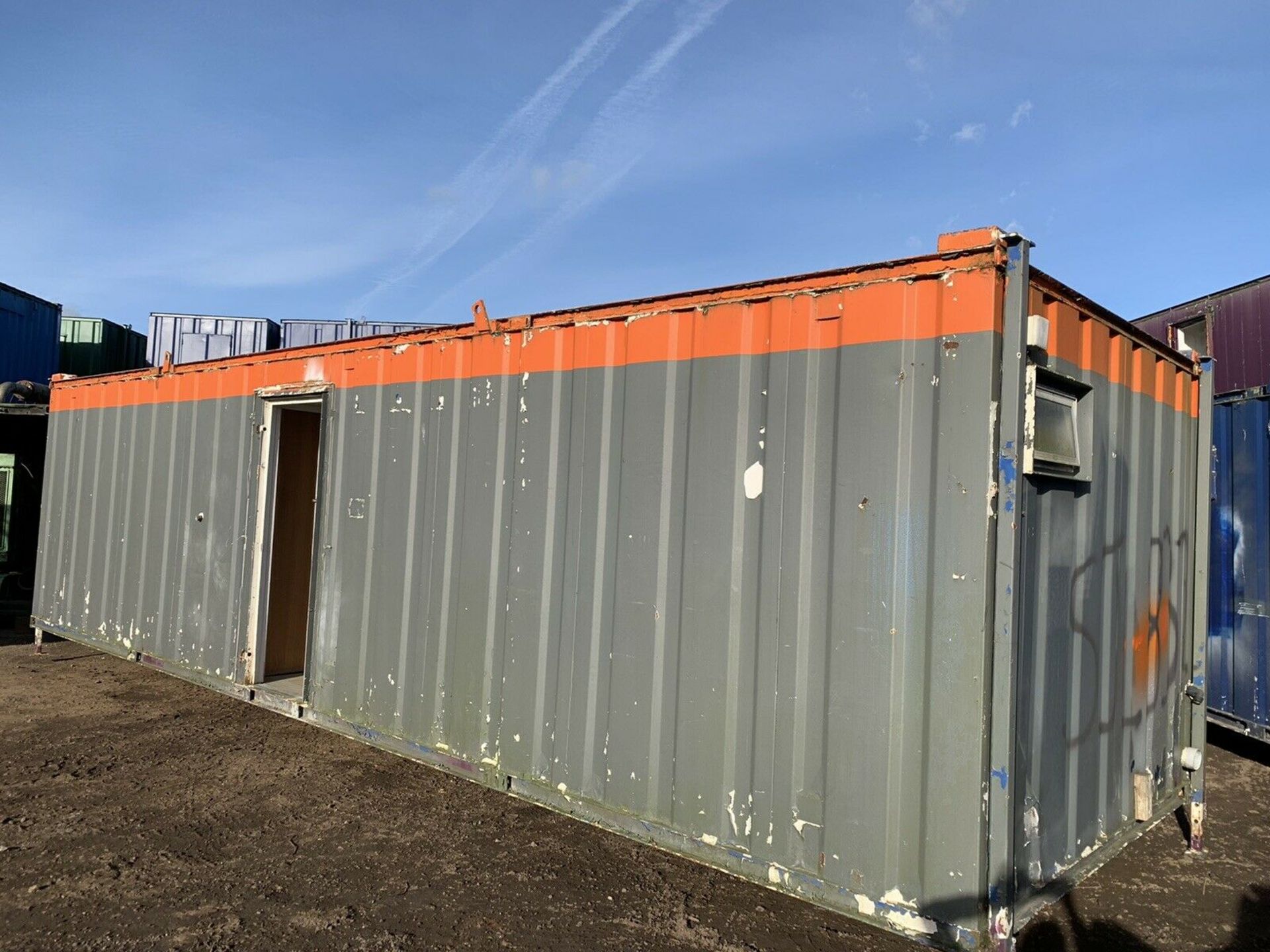 32ft Portable Toilet Block Drying Room Office Site Cabin Container - Image 2 of 11