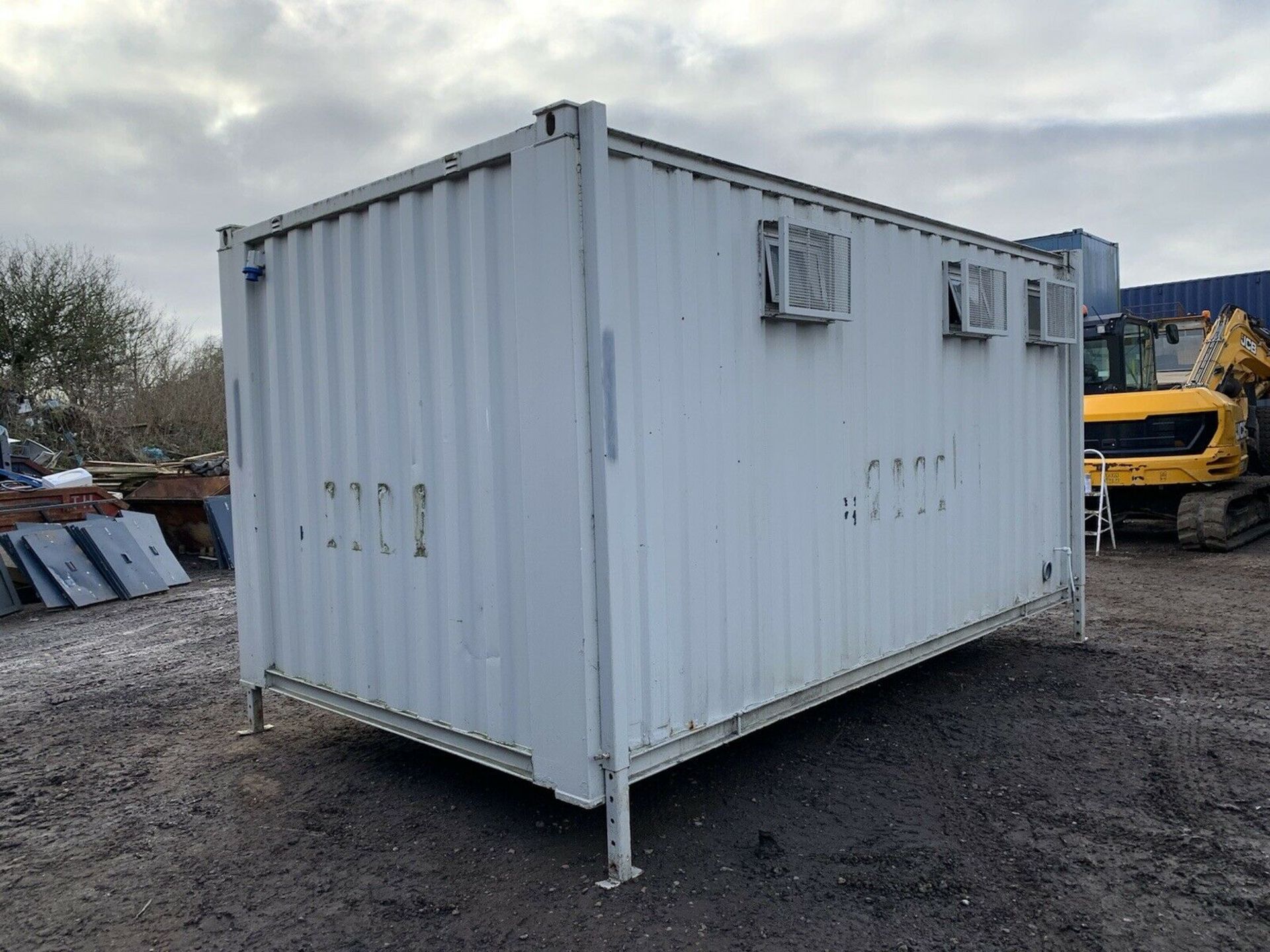 Portable Toilet Block Site Loo Container - Image 11 of 11