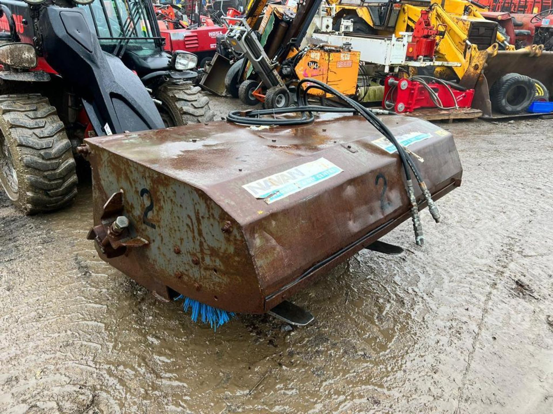 62” Whites Hydraulic Sweeper Bucket