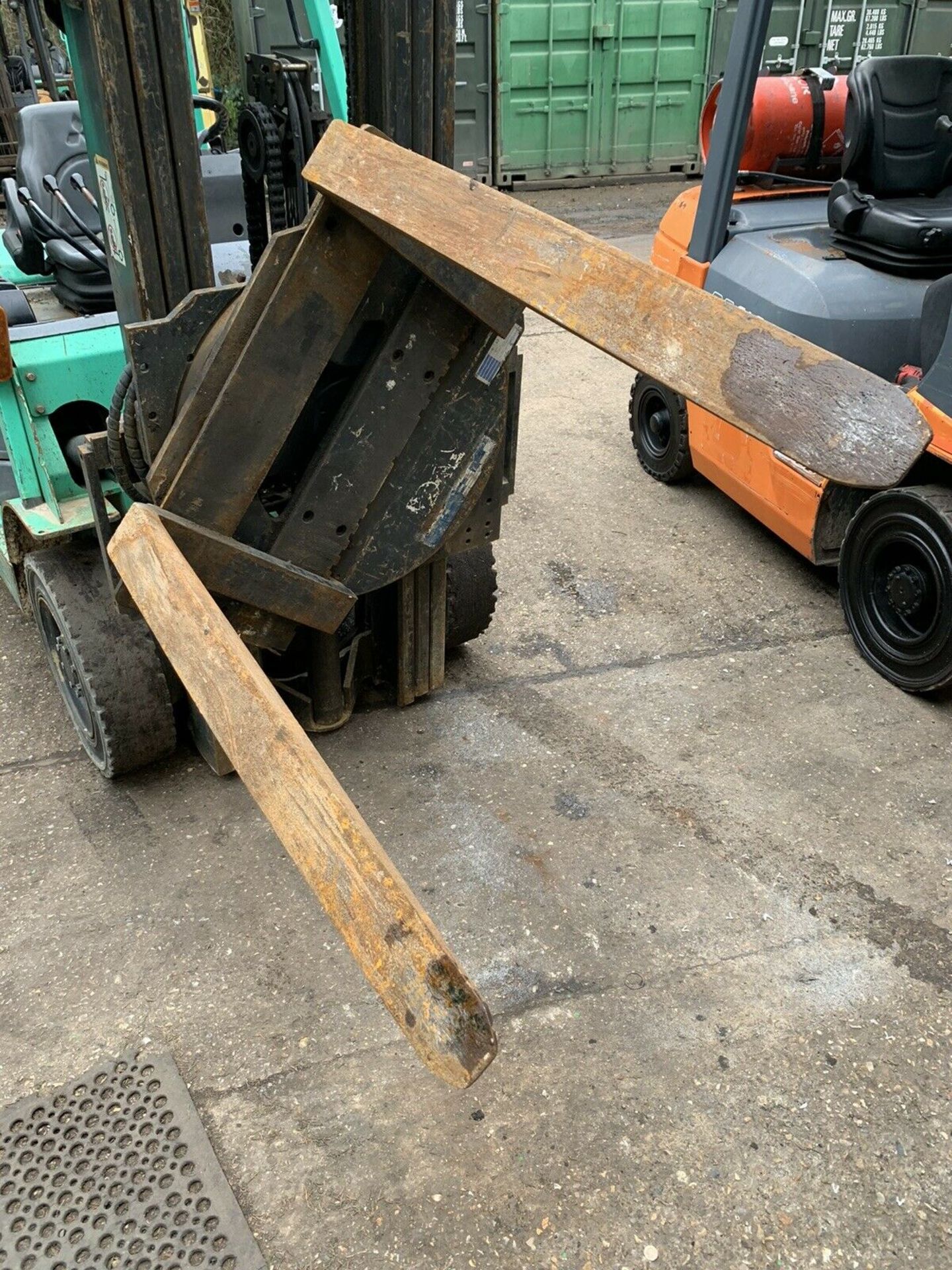 16 inch casscade 360 forklift rotator - Image 2 of 5