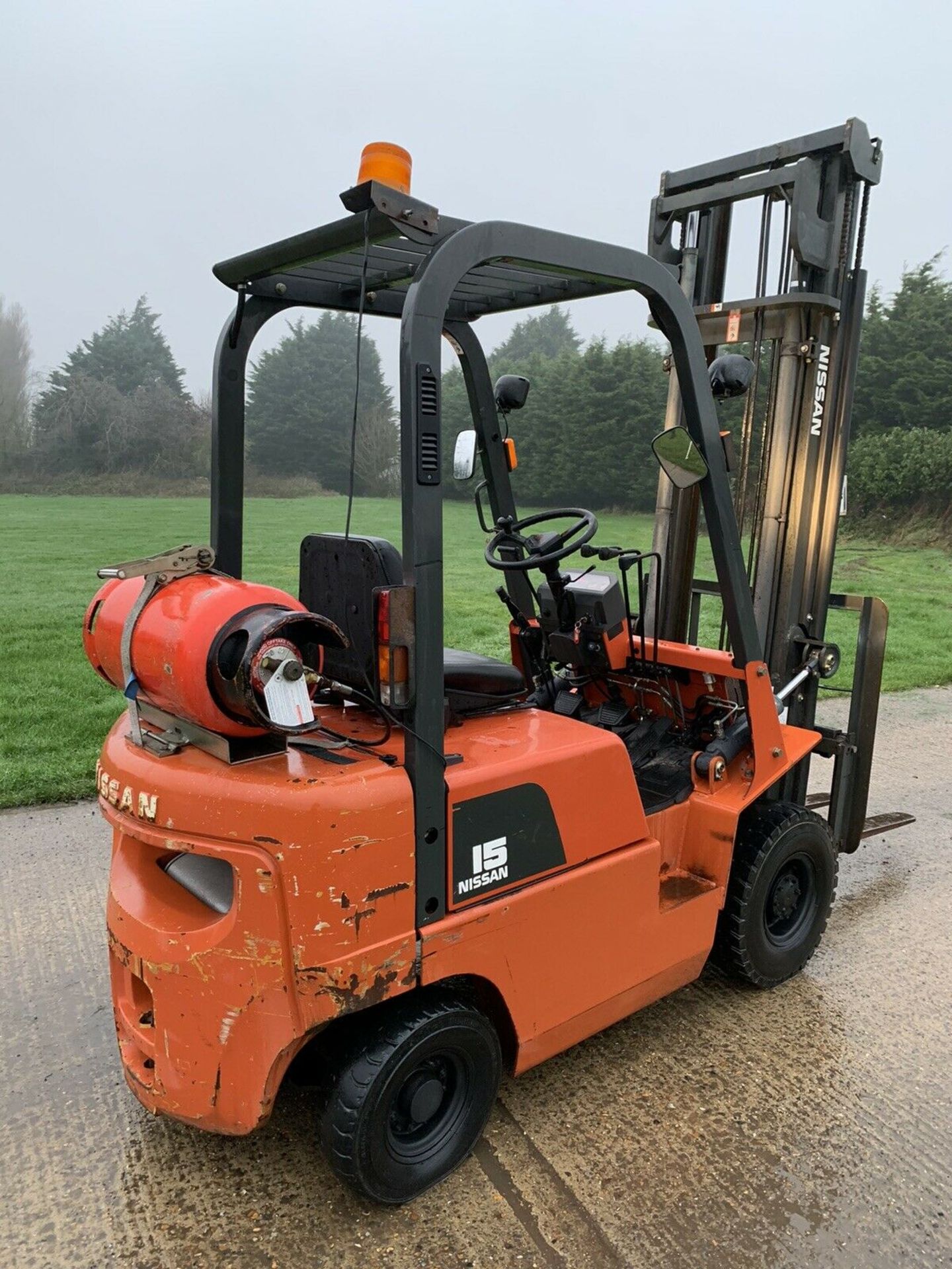 Nissan 1.5 Tonne Gas Forklift Truck - Image 4 of 6