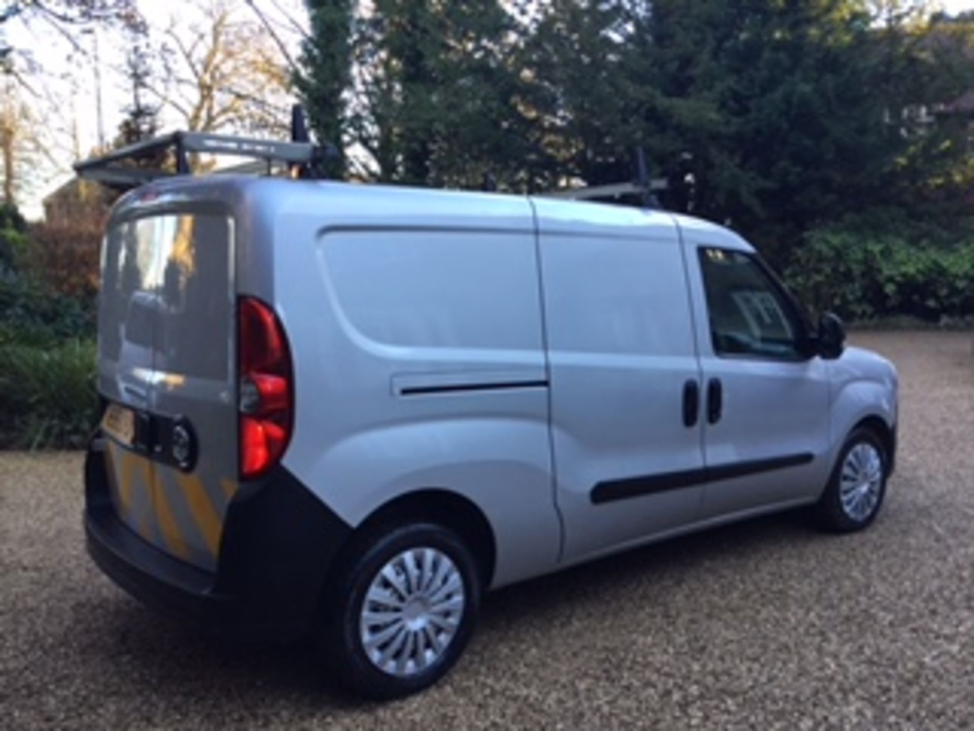 Vauxhall Combo D Van - Image 4 of 8