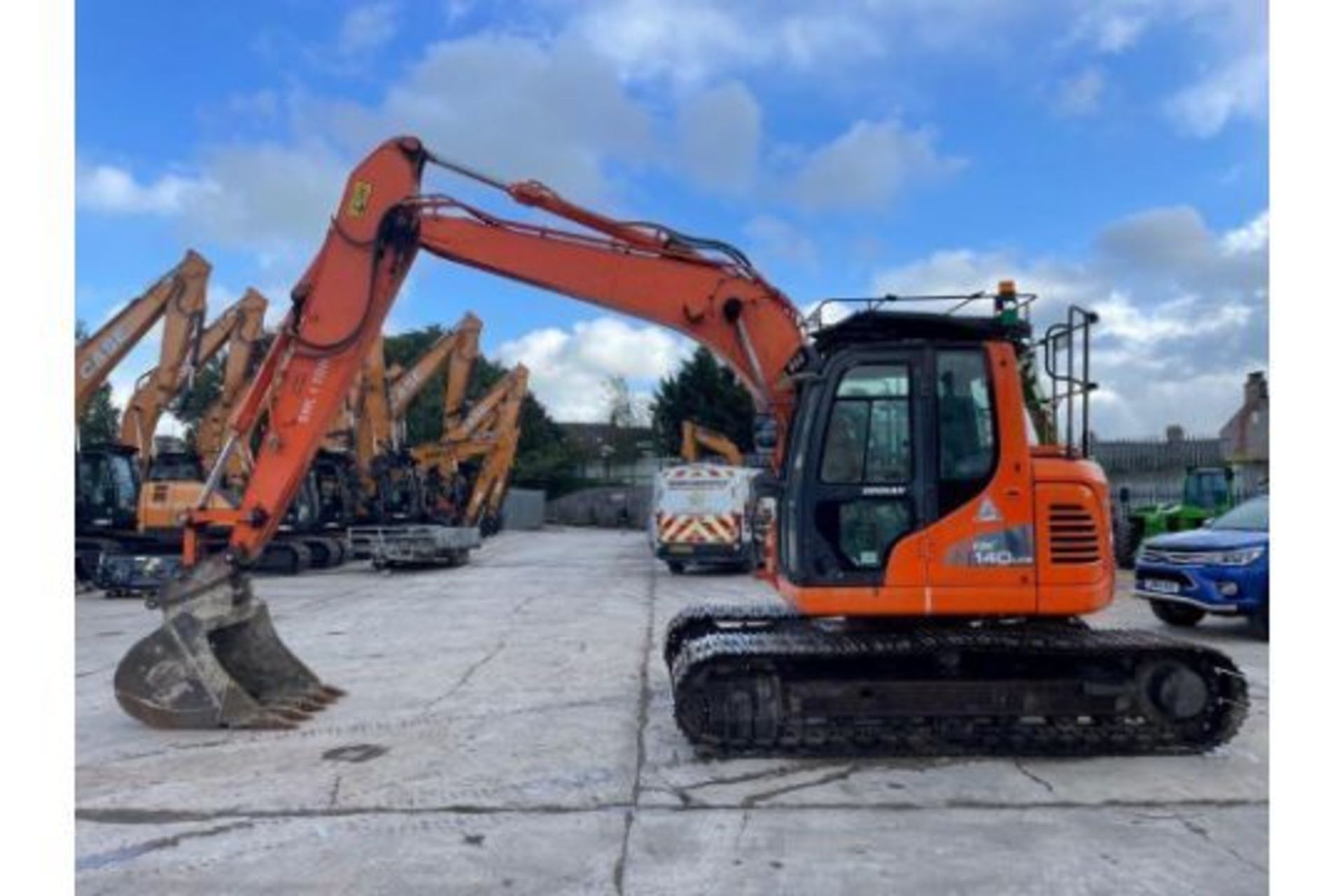 Doosan DX140LCR-3