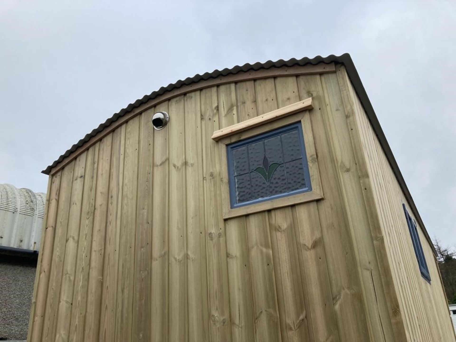 26ft Shepherds Hut - Image 3 of 39