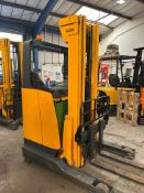 R1394 Reach Truck