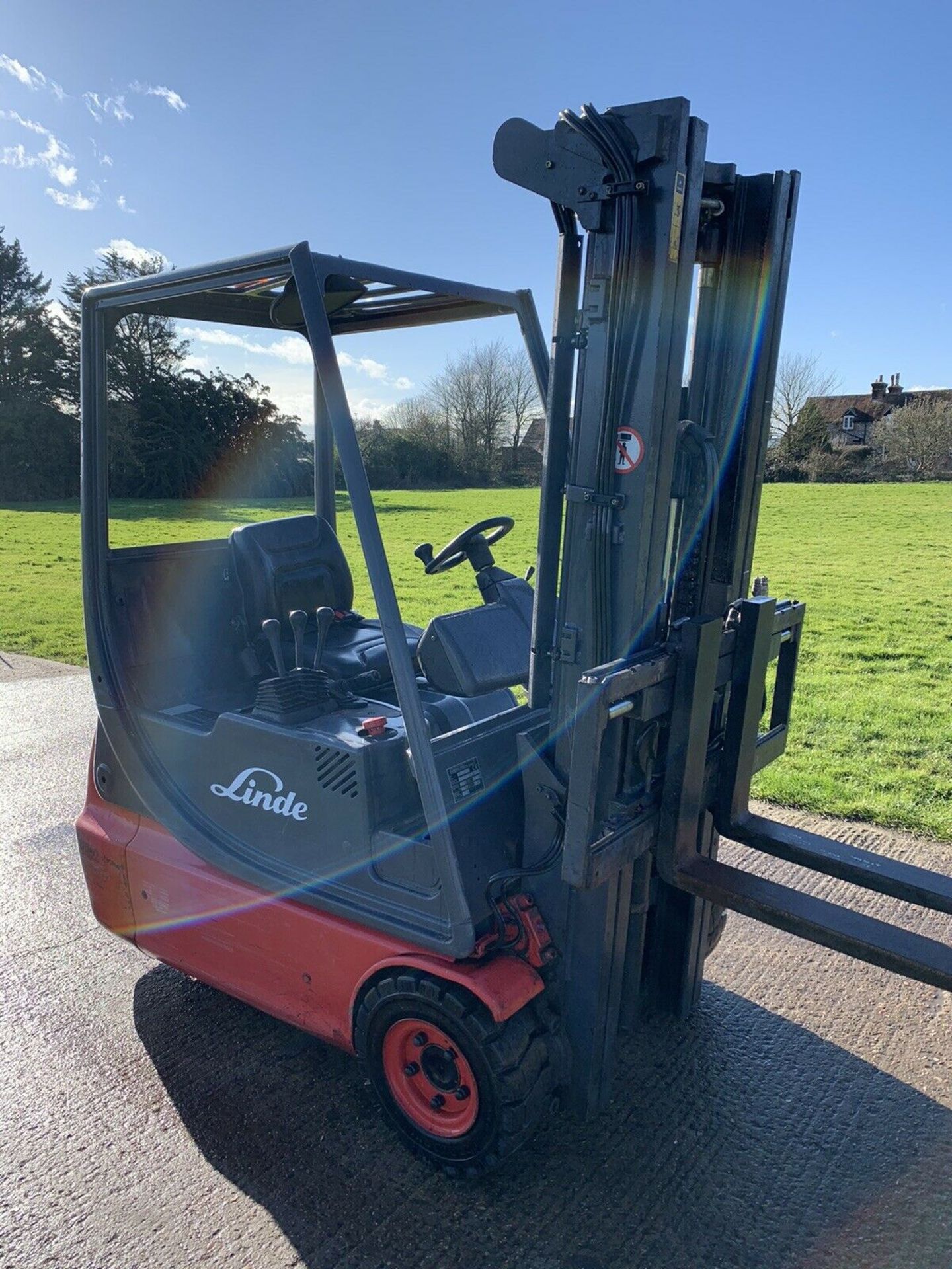 Linde Container Spec Electric forklift truck - Image 2 of 4