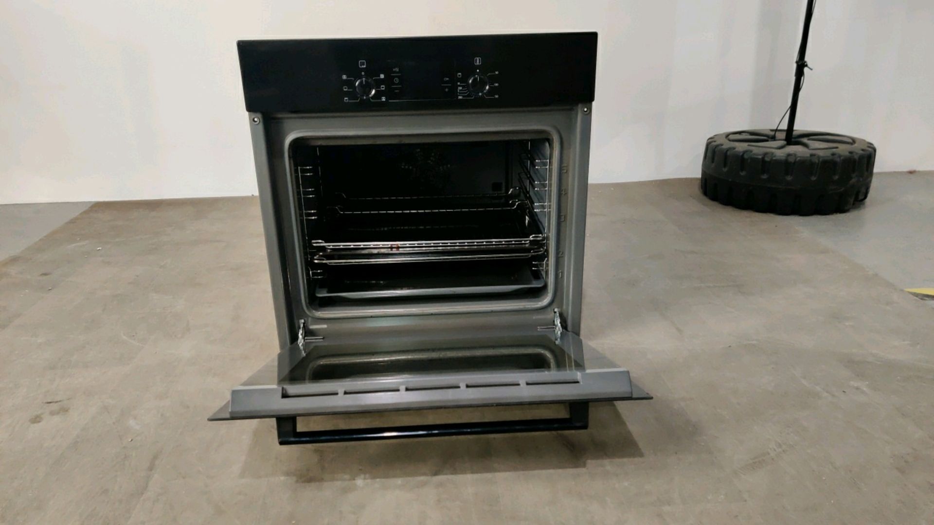 Bosch built-in oven - Image 3 of 3