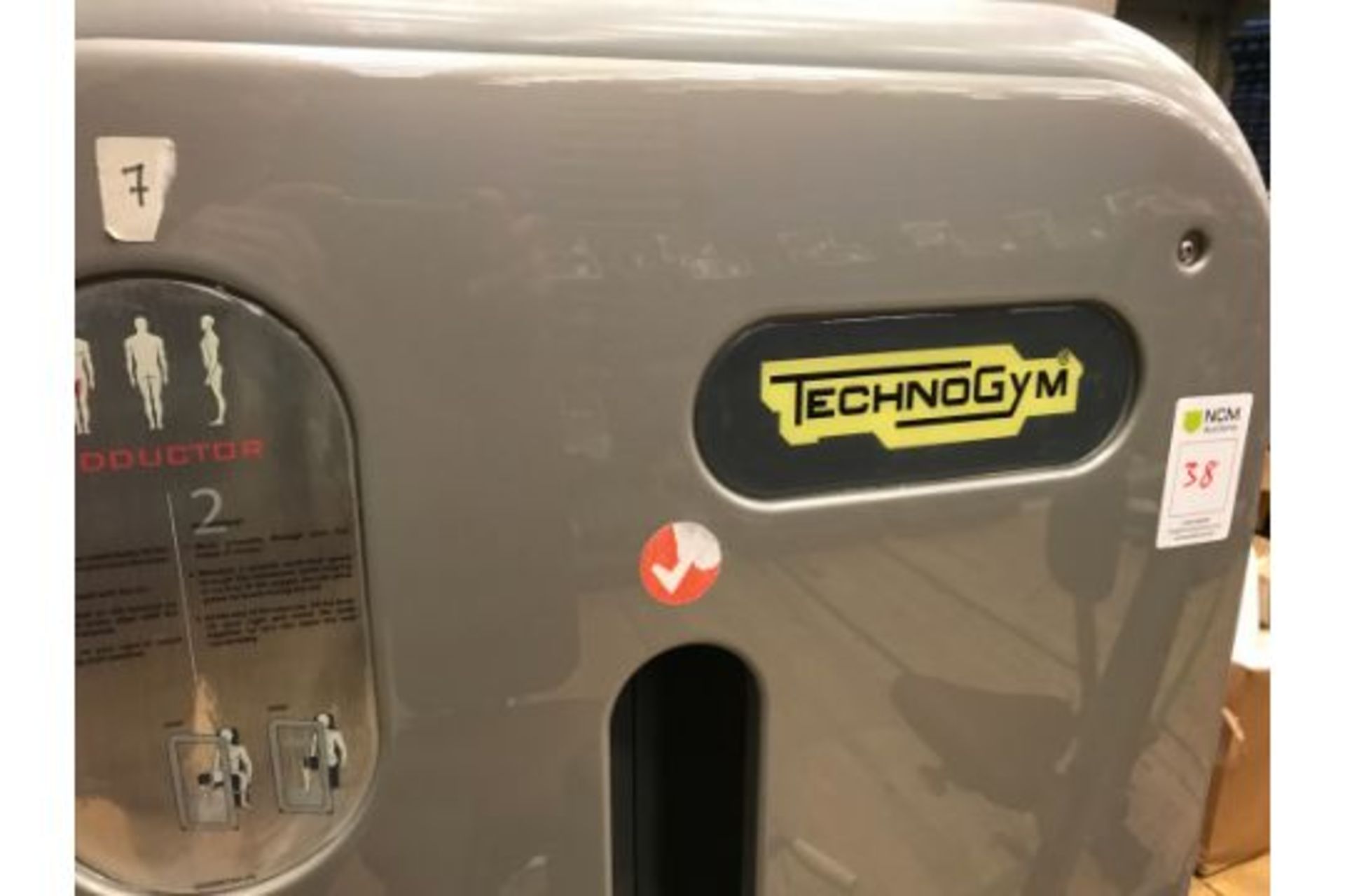 Technogym adductor machine - Image 4 of 6