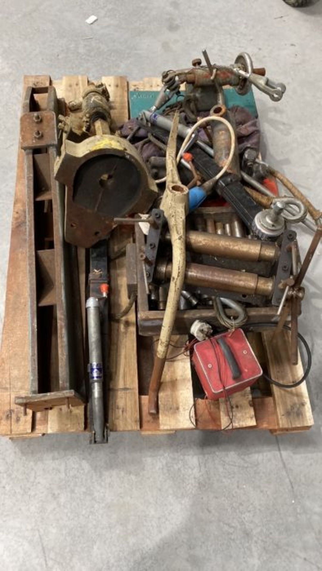Mixed Pallet of Heavy Tools - Image 2 of 4