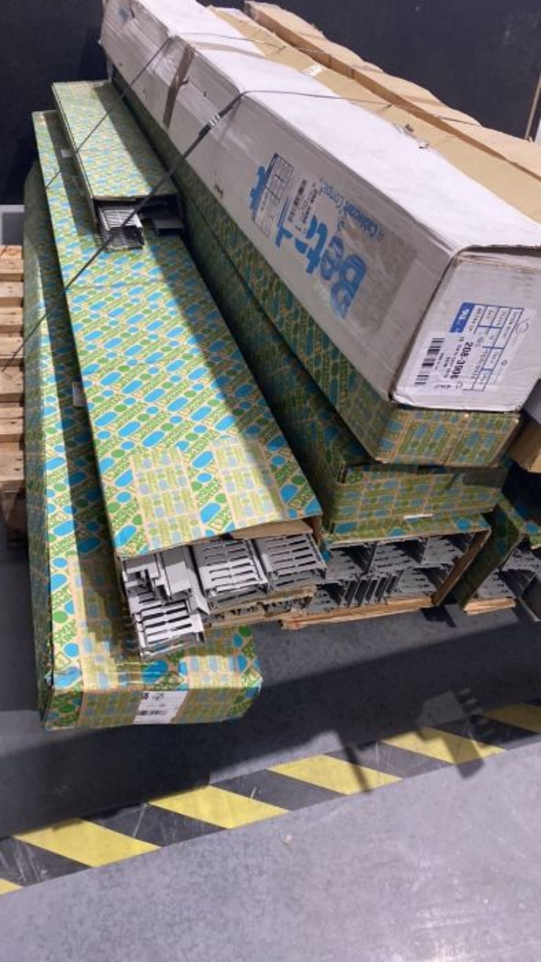 Pallet of Betaduct Open Slot Trunking & Phoenix Contact Wire Duct etc. - Image 4 of 5