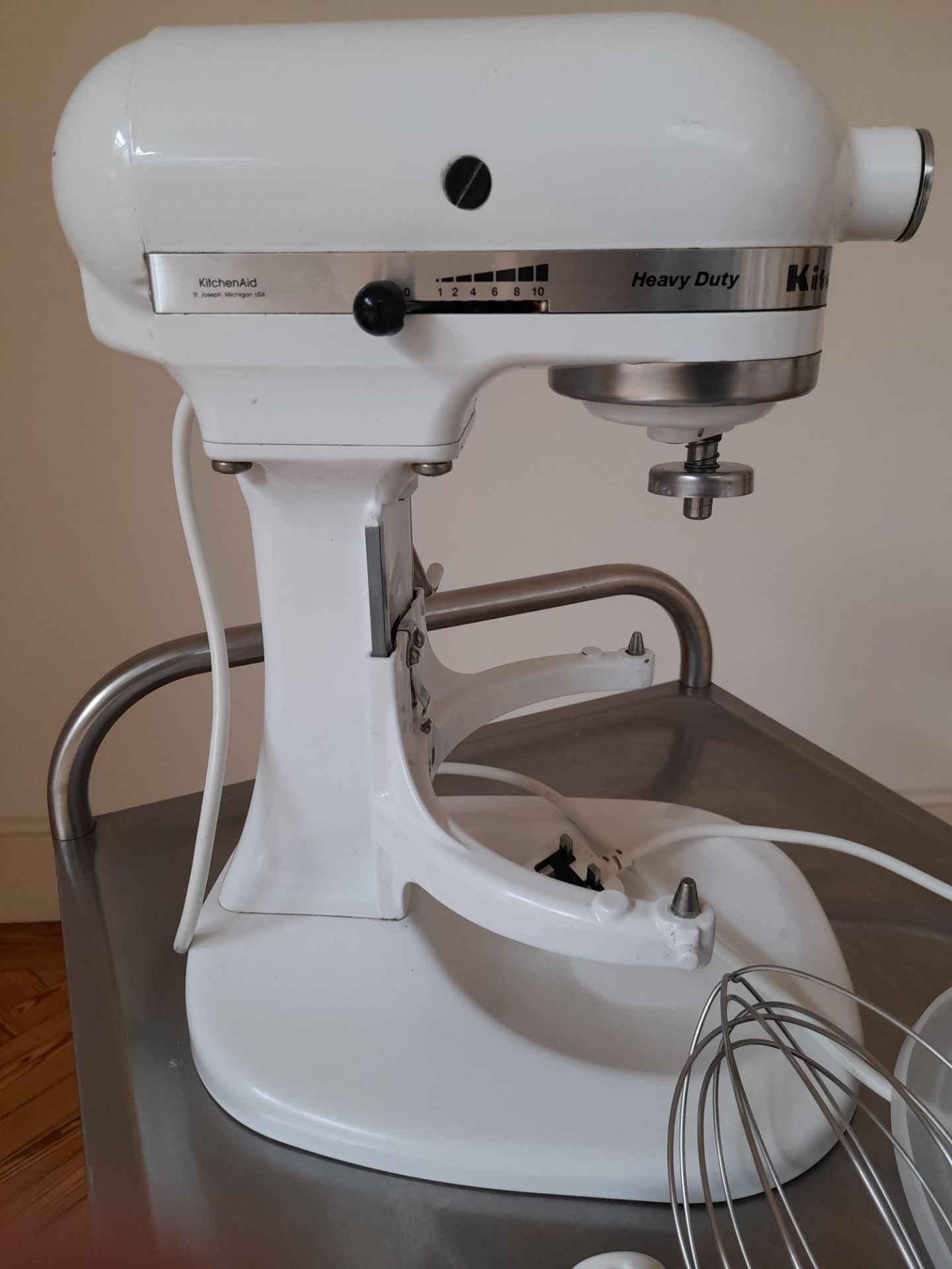 KitchenAid 5KPM5 K5 Heavy Duty Stand Mixer Ten Speed - Image 2 of 6