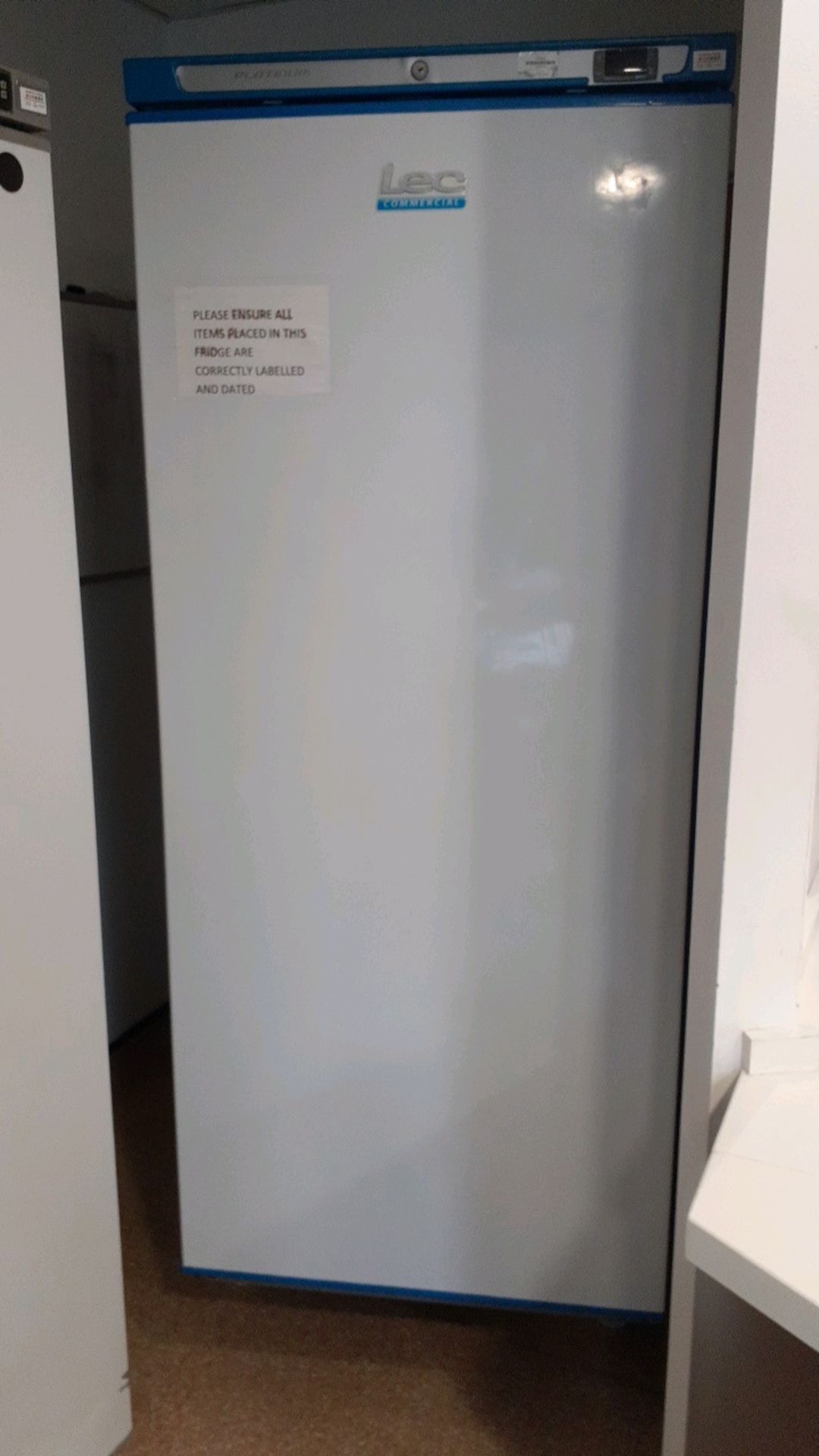 Upright fridge