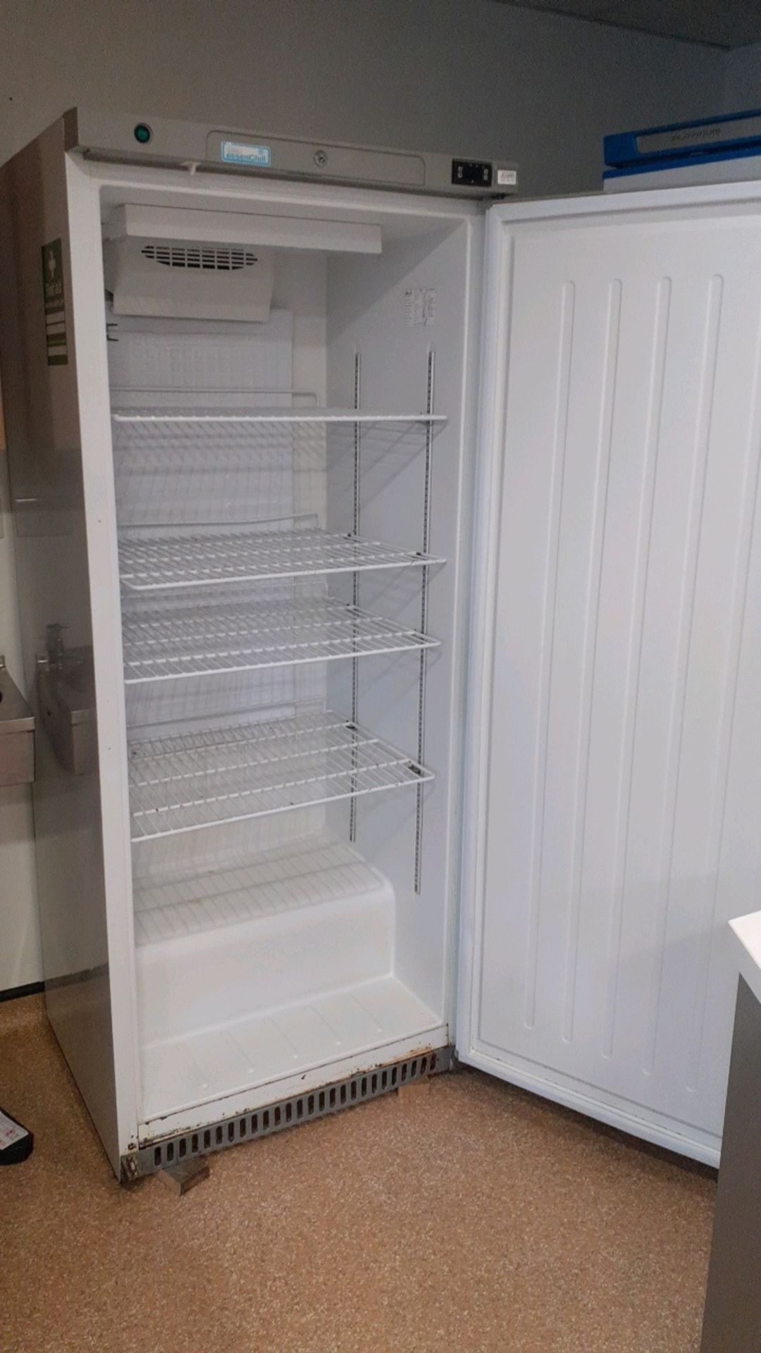 Upright fridge - Image 2 of 3