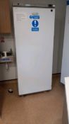 Upright fridge