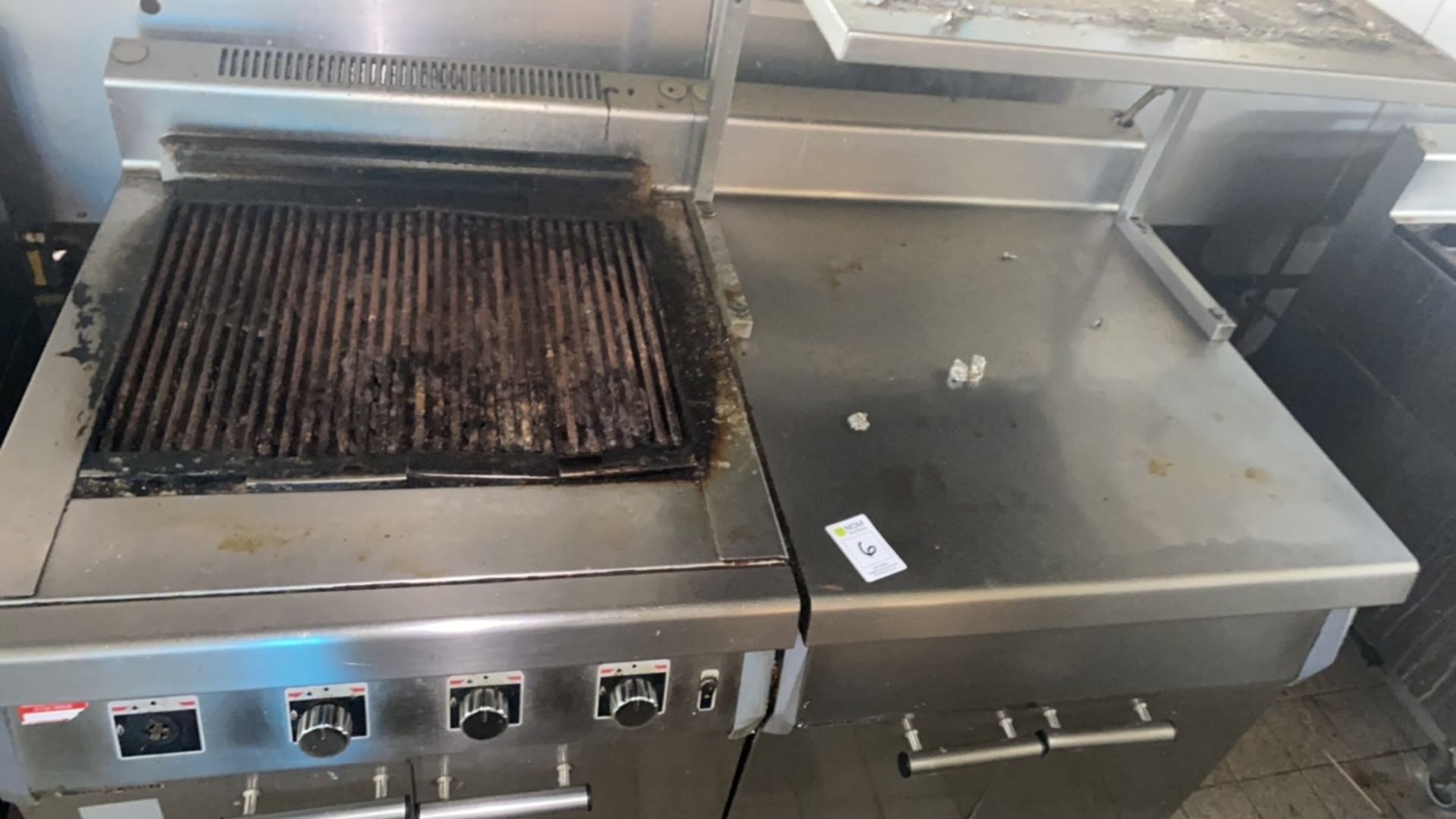 Garland Gas Grill with Stainless Steel Preparation Unit - Image 3 of 3