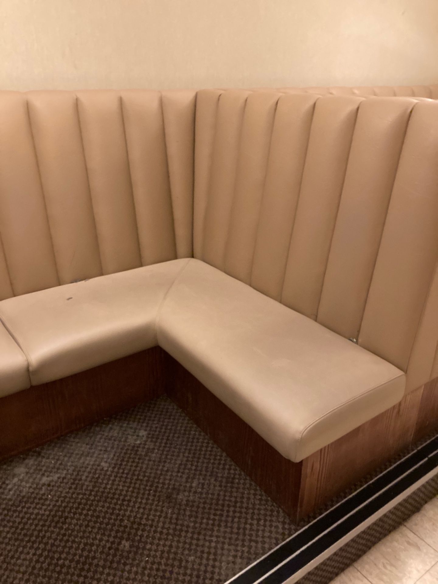 Banquette Seating - Image 3 of 4