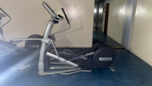 Precor EFX576i Cross Trainer