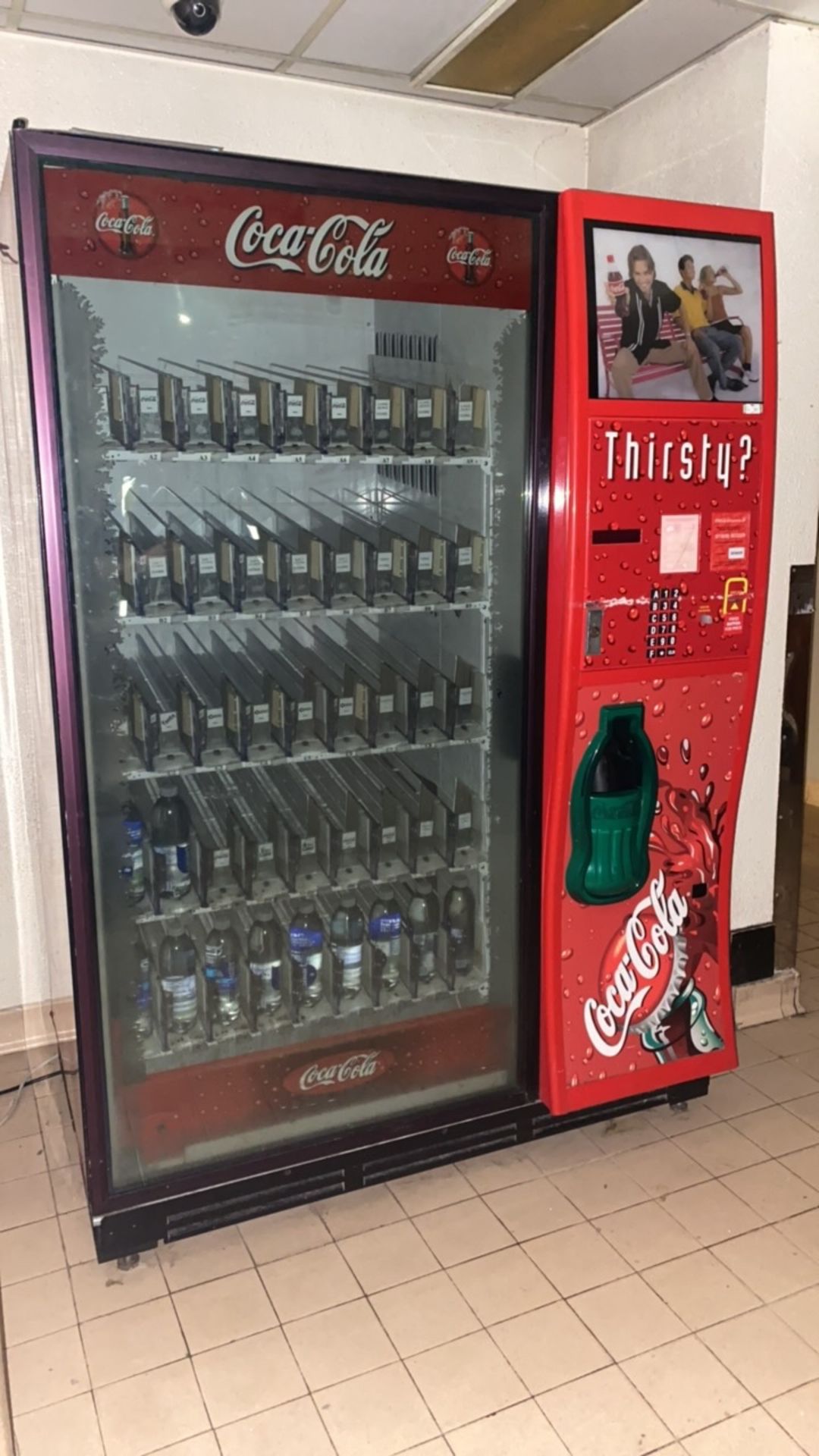 Branded Vending Machine - Image 2 of 5