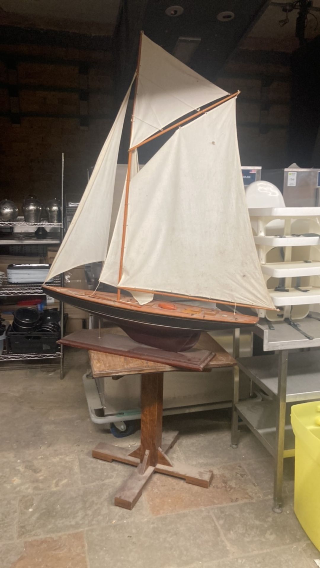 Model Yacht - Image 3 of 11