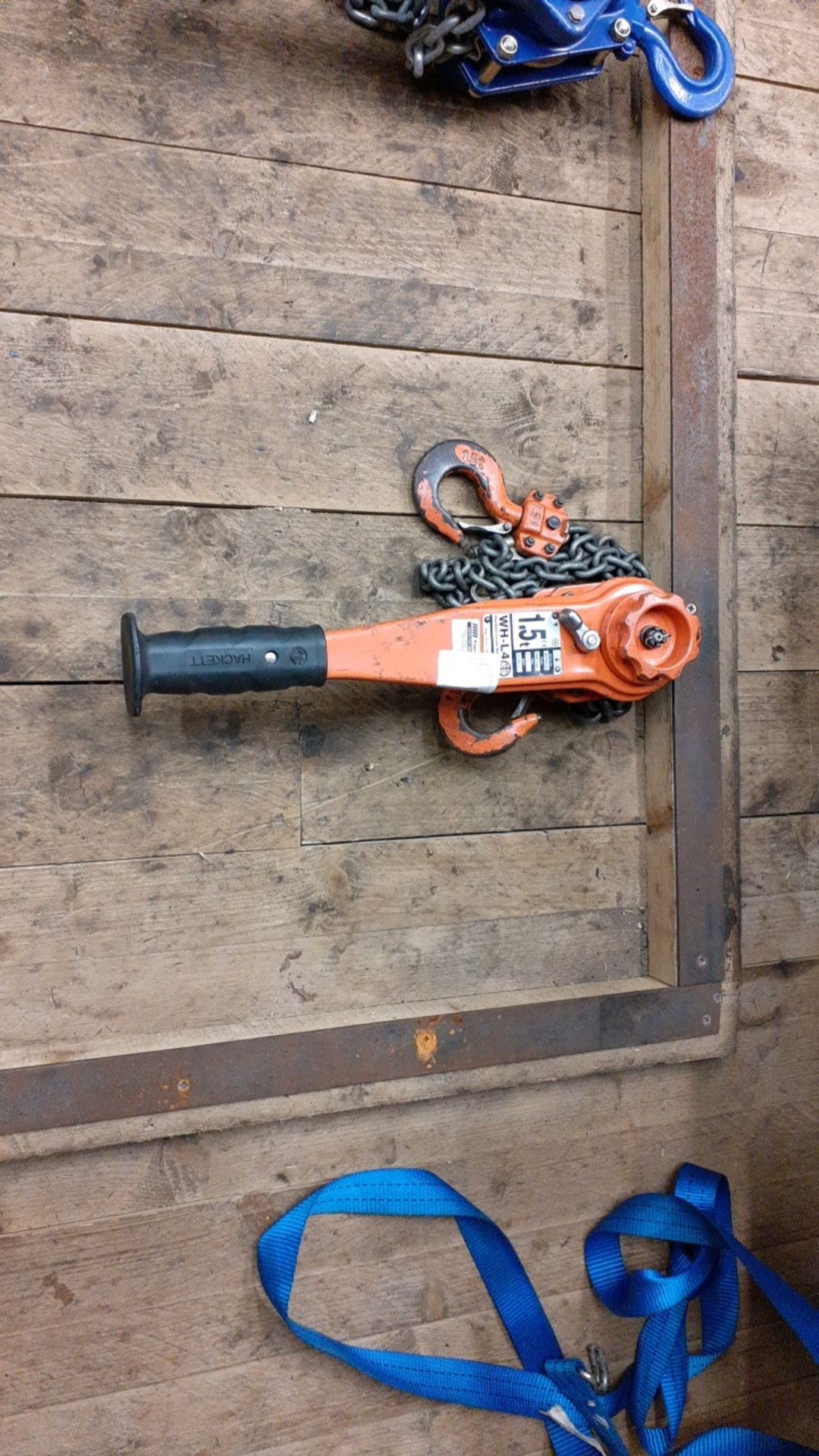 Lever hoist