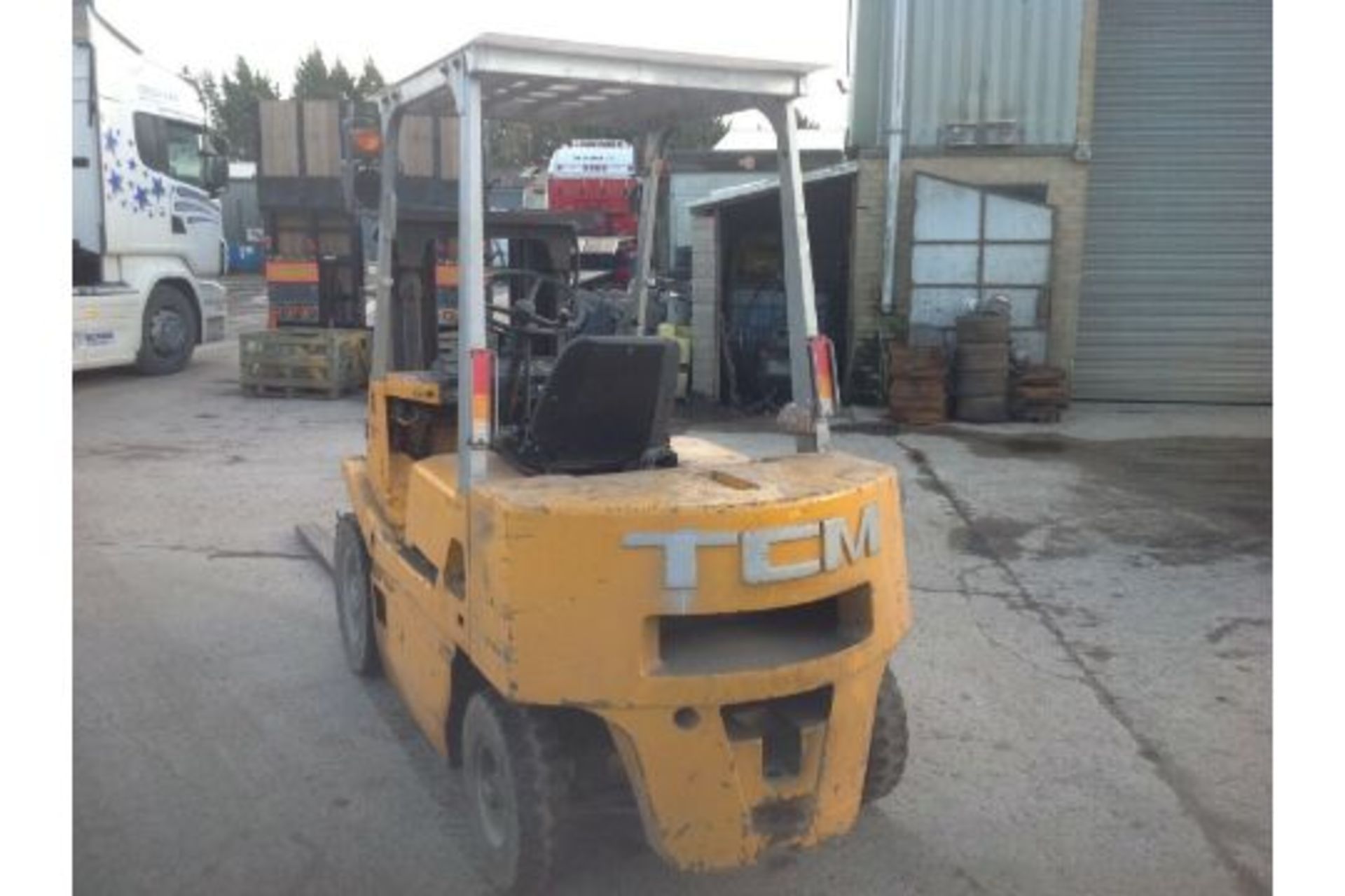 TCM 2.5 diesel forklift - Image 2 of 6