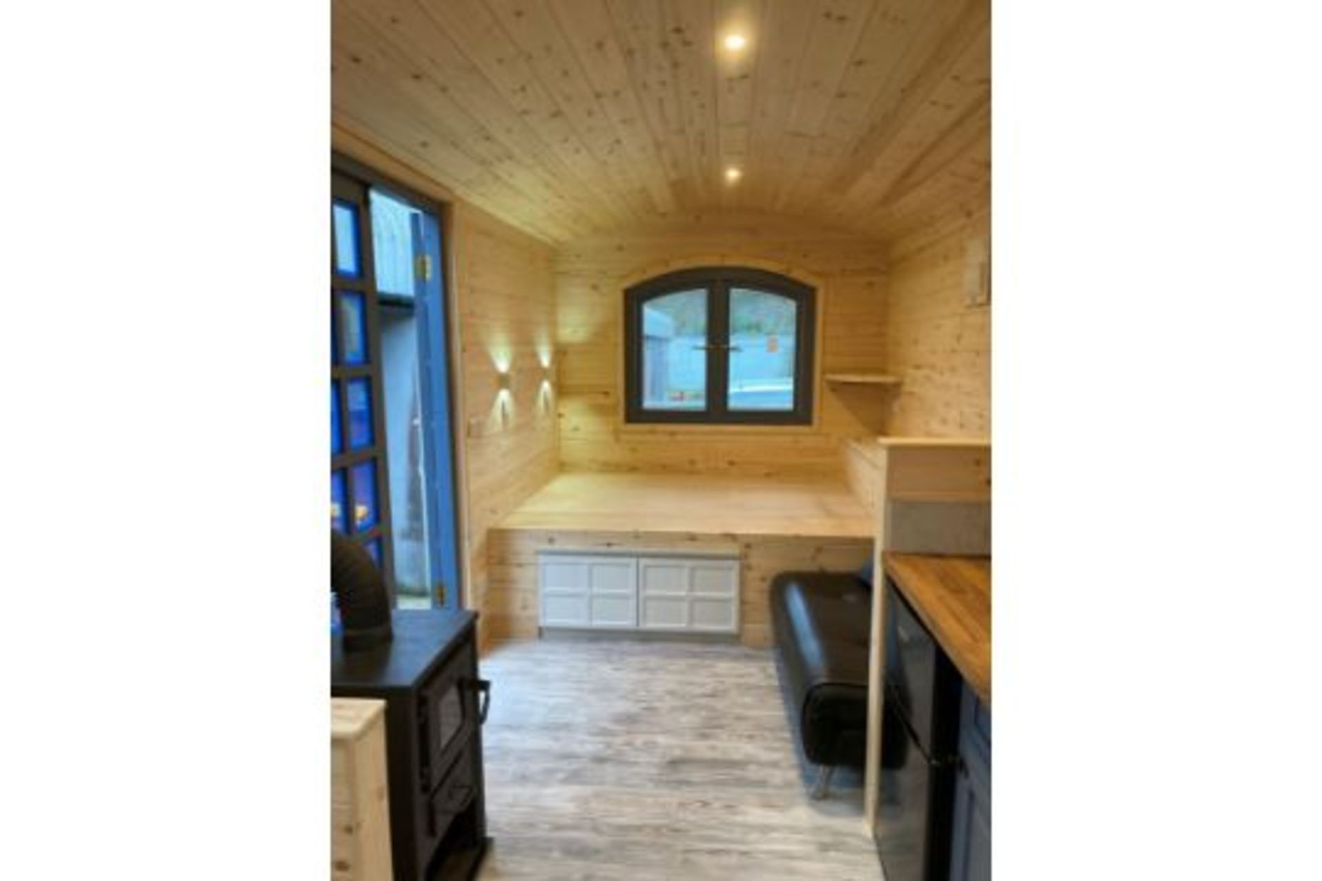 26ft Shepherds Hut - Image 15 of 39