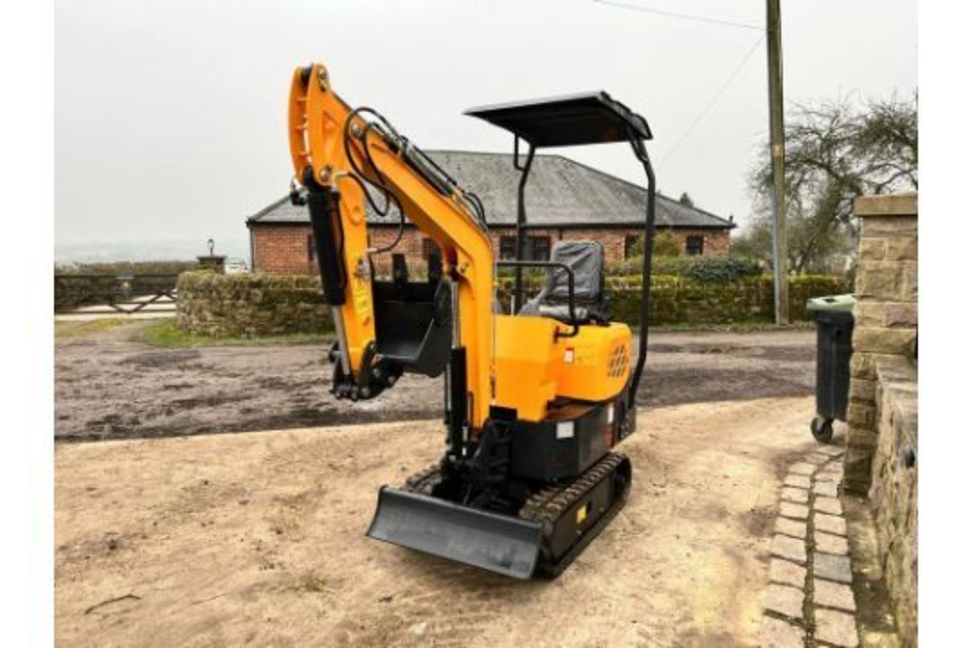 New And Unused Attack AT12 1 Ton Mini Digger With Swing Boom - Image 4 of 15