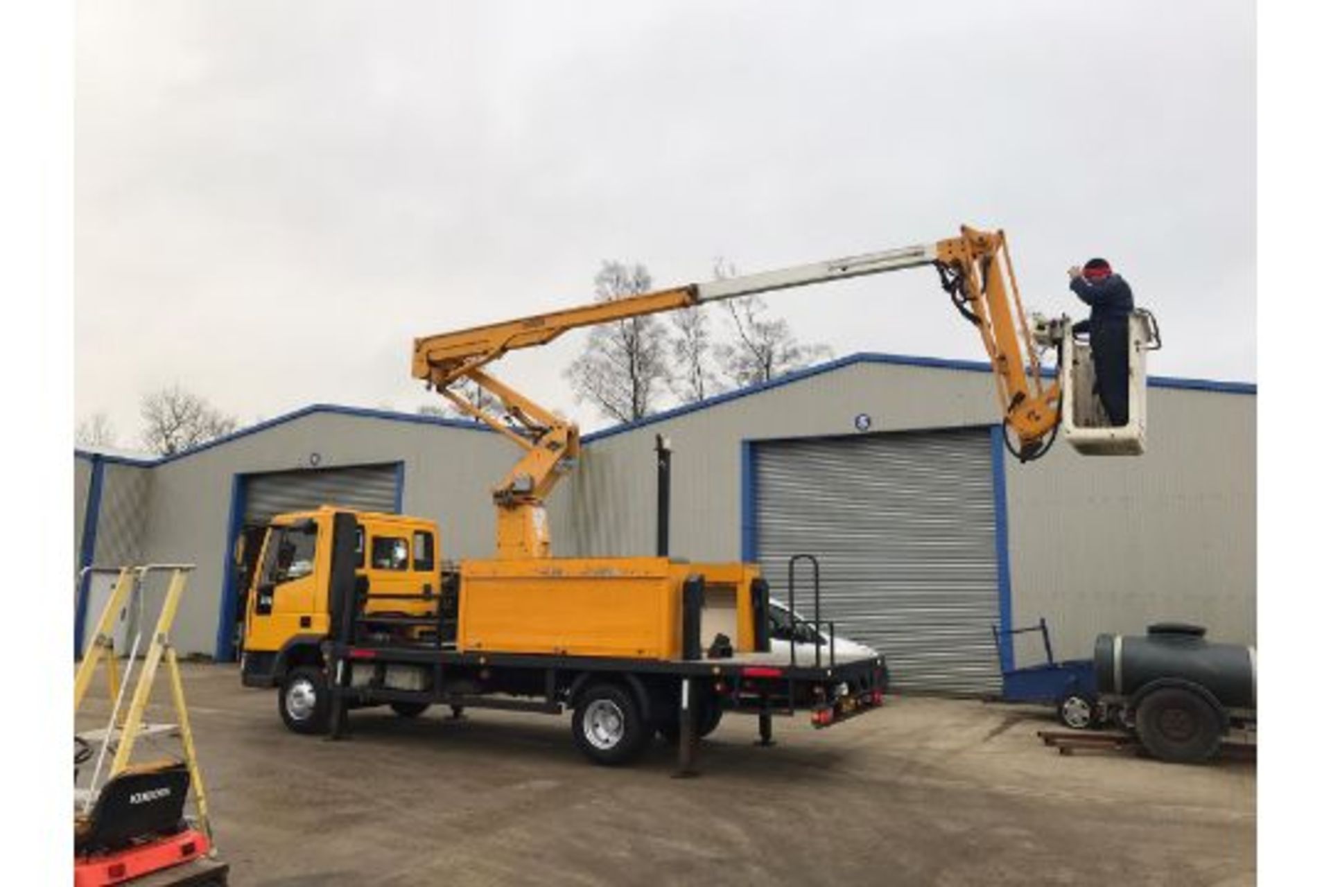 Ford Iveco Cargo Cherry Picker - Image 5 of 11