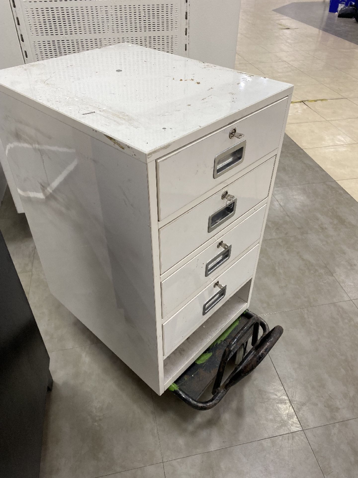 chest of drawers and lockable drawer unit - Image 3 of 3