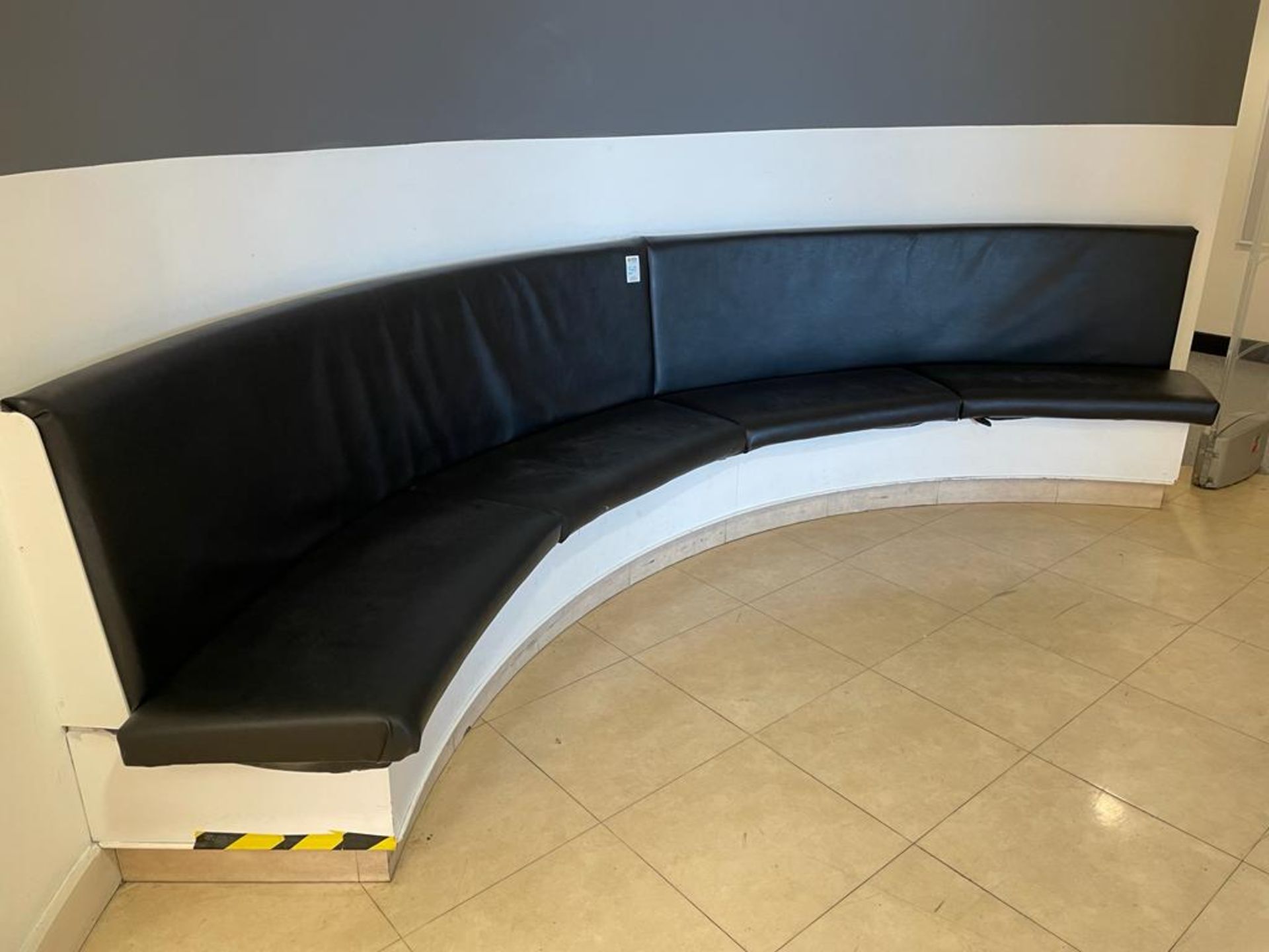 Curved Large Seating - Image 2 of 3