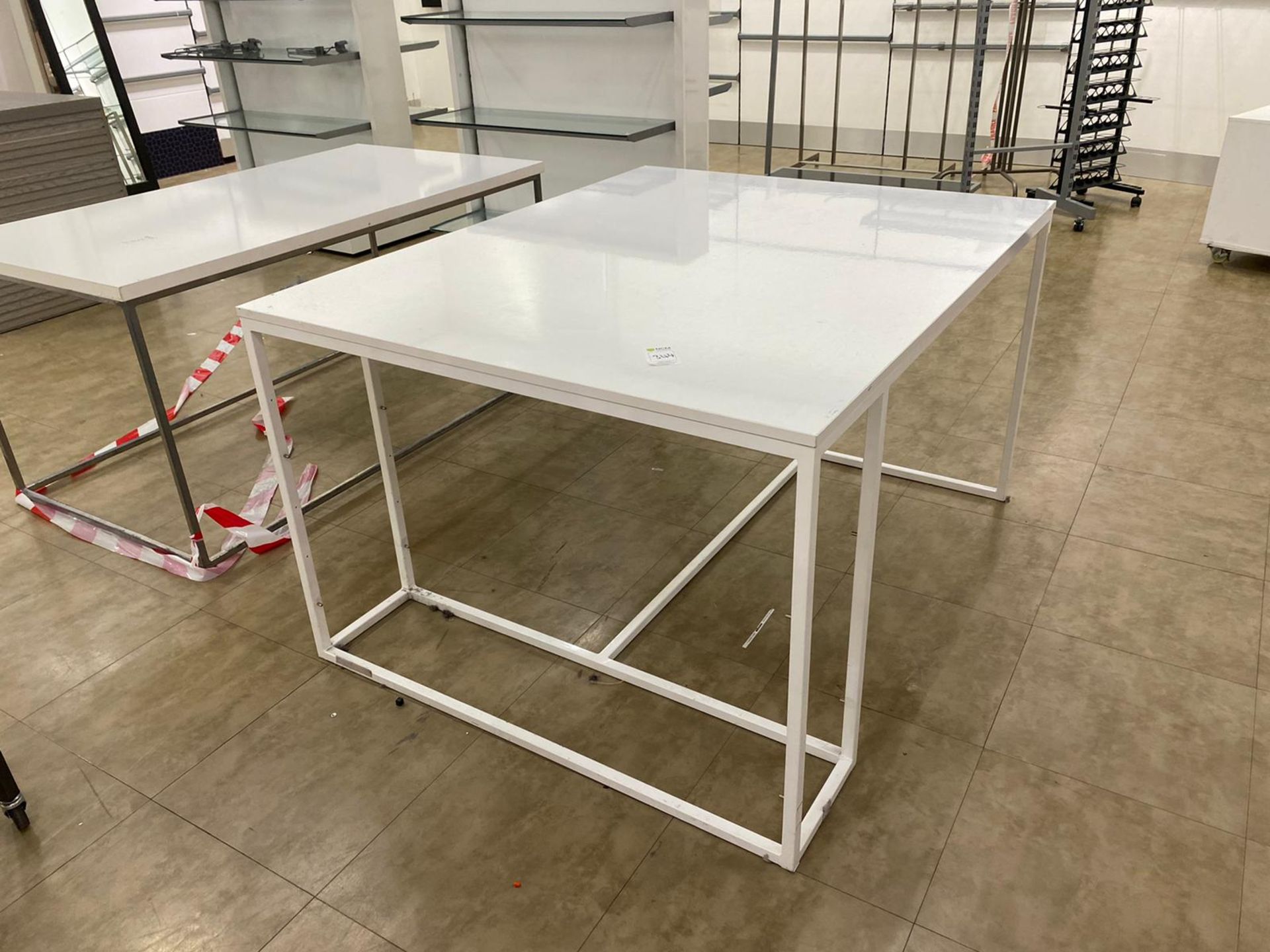 Metal White Gloss finished Display Table - Image 4 of 5