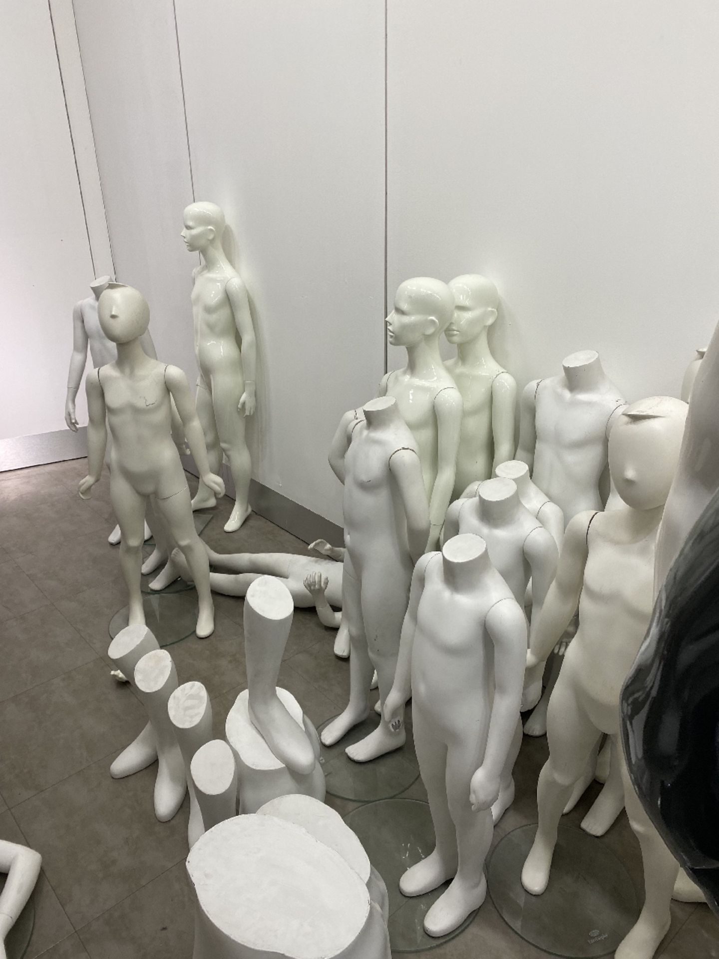 assortment of free standing mannequins - Image 2 of 3