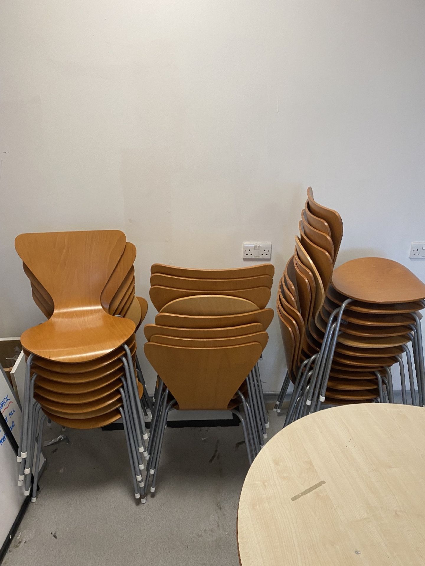 Canteen Furniture - Image 5 of 5