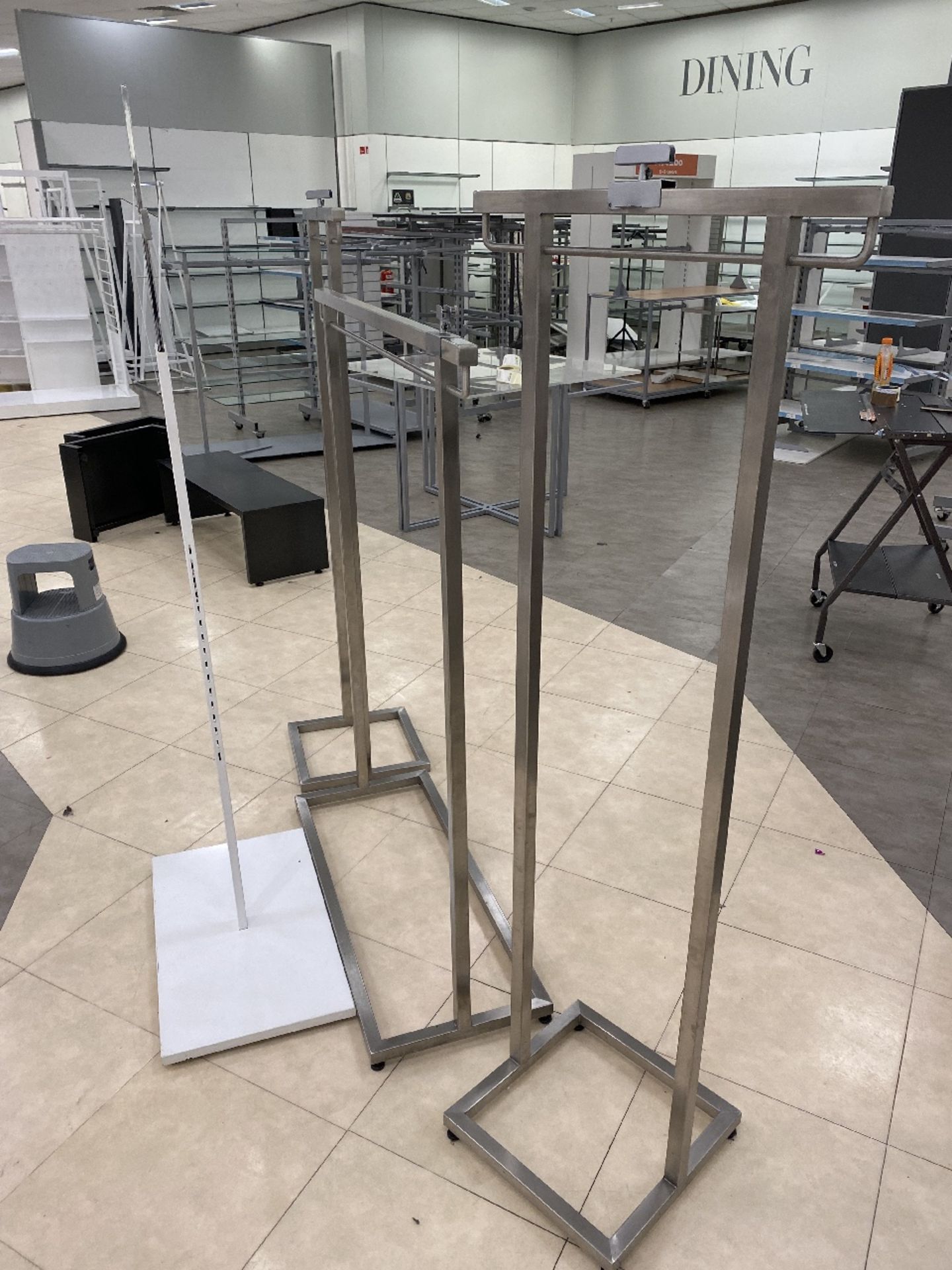 stainless steel display rails x 4 - Image 2 of 2