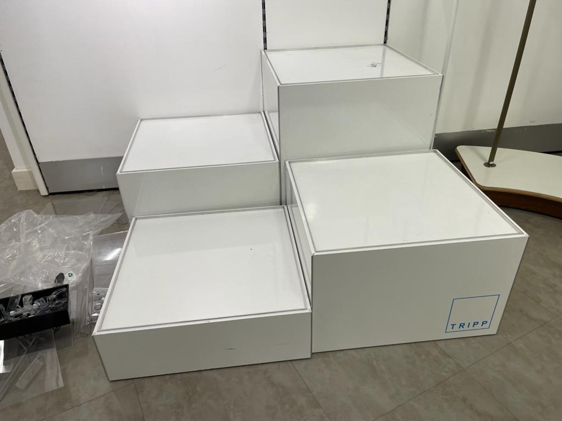 4 White cube boxes - Image 4 of 4