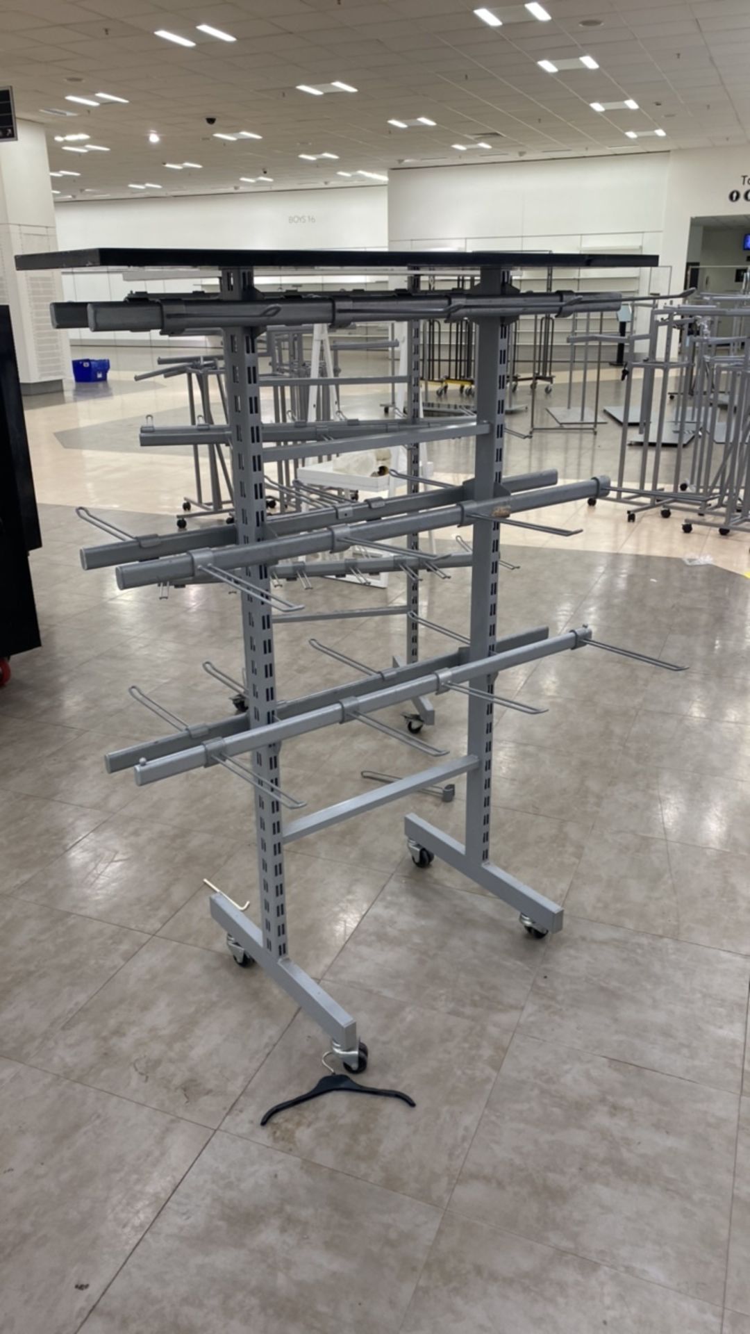 3 tier clothes stand on wheels x 2 - Image 2 of 3