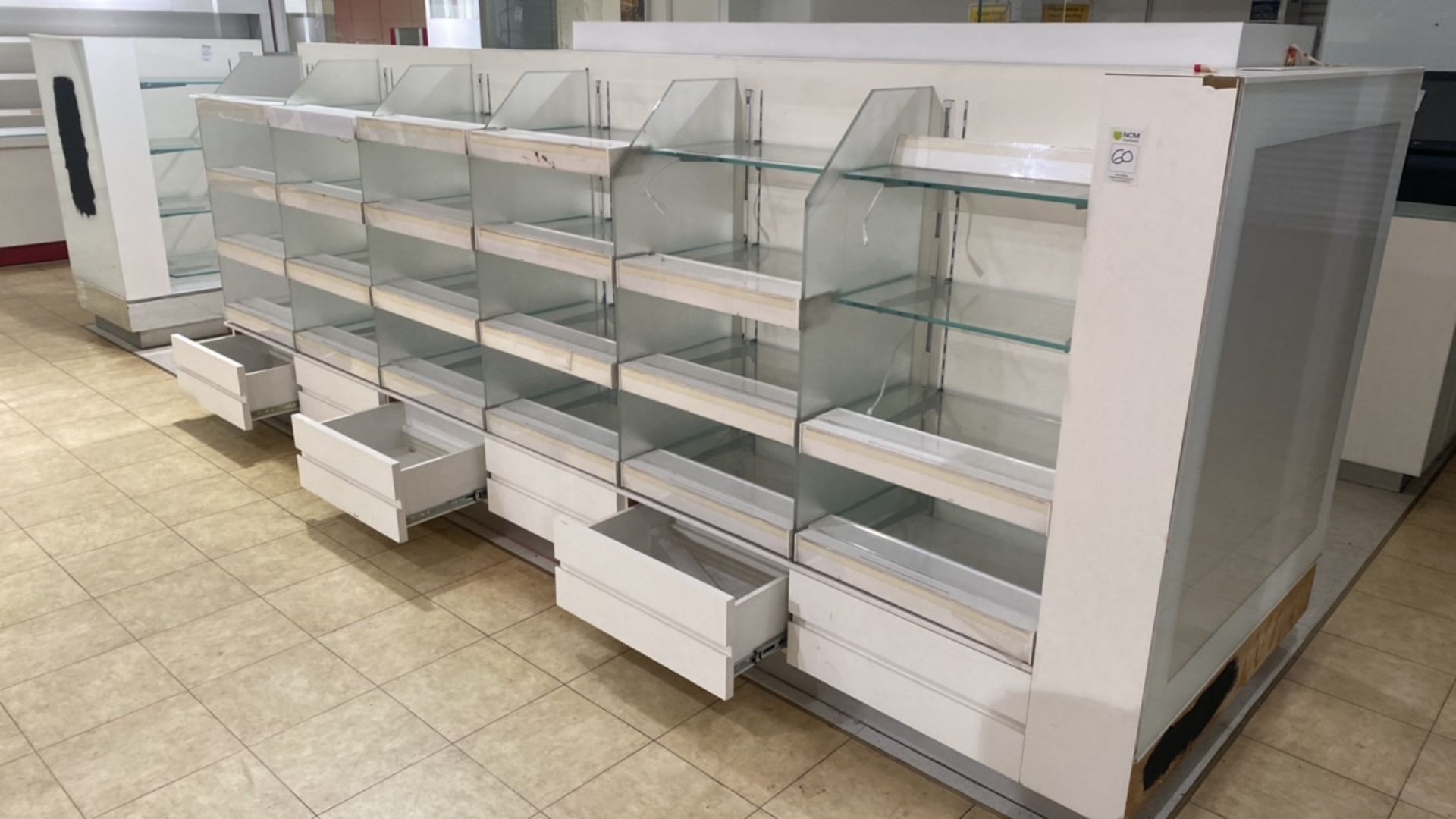 Large Shelving Display Unit - Image 2 of 2