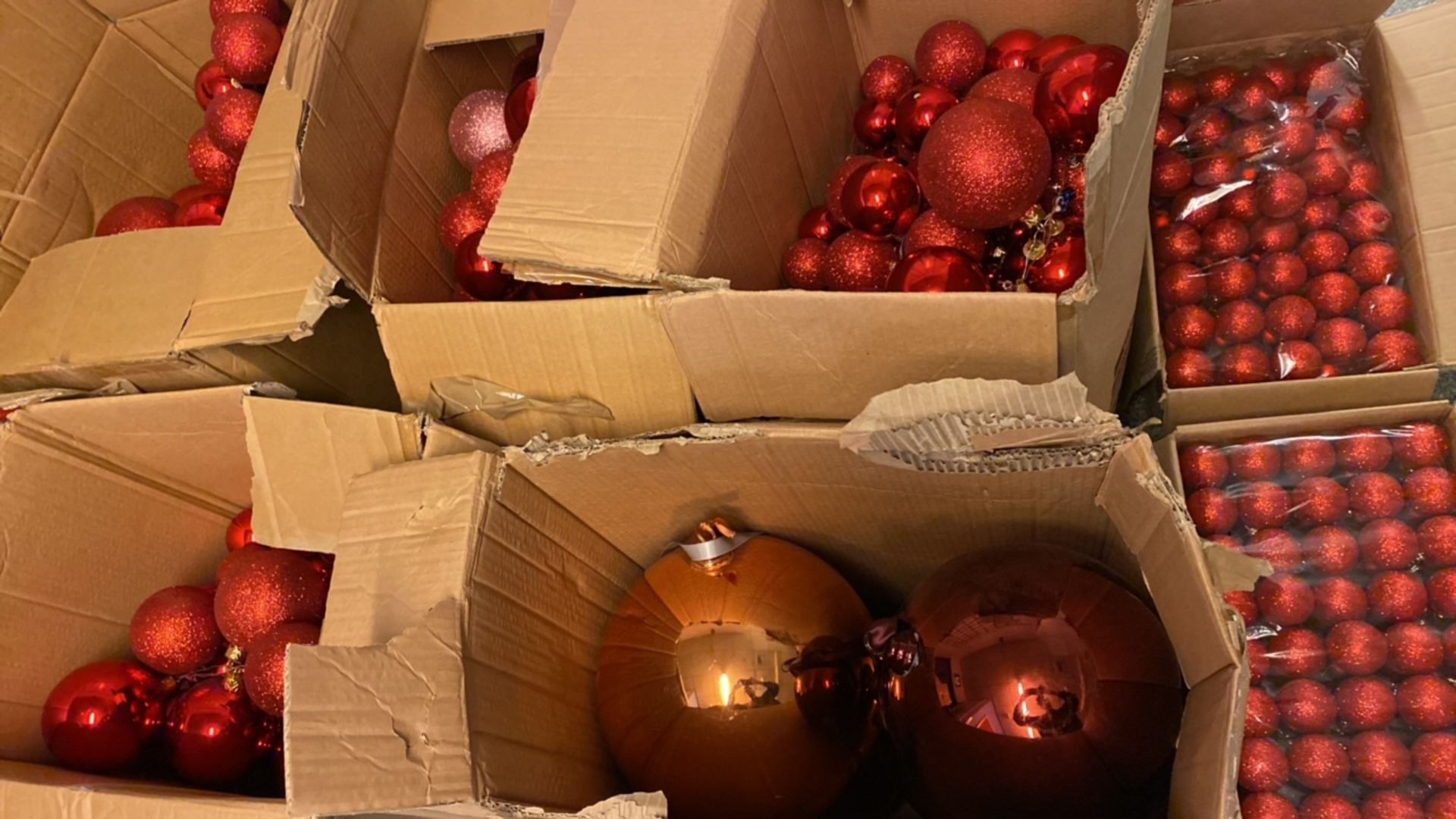 Large Quantity of Seasonal Decorations - Image 2 of 4