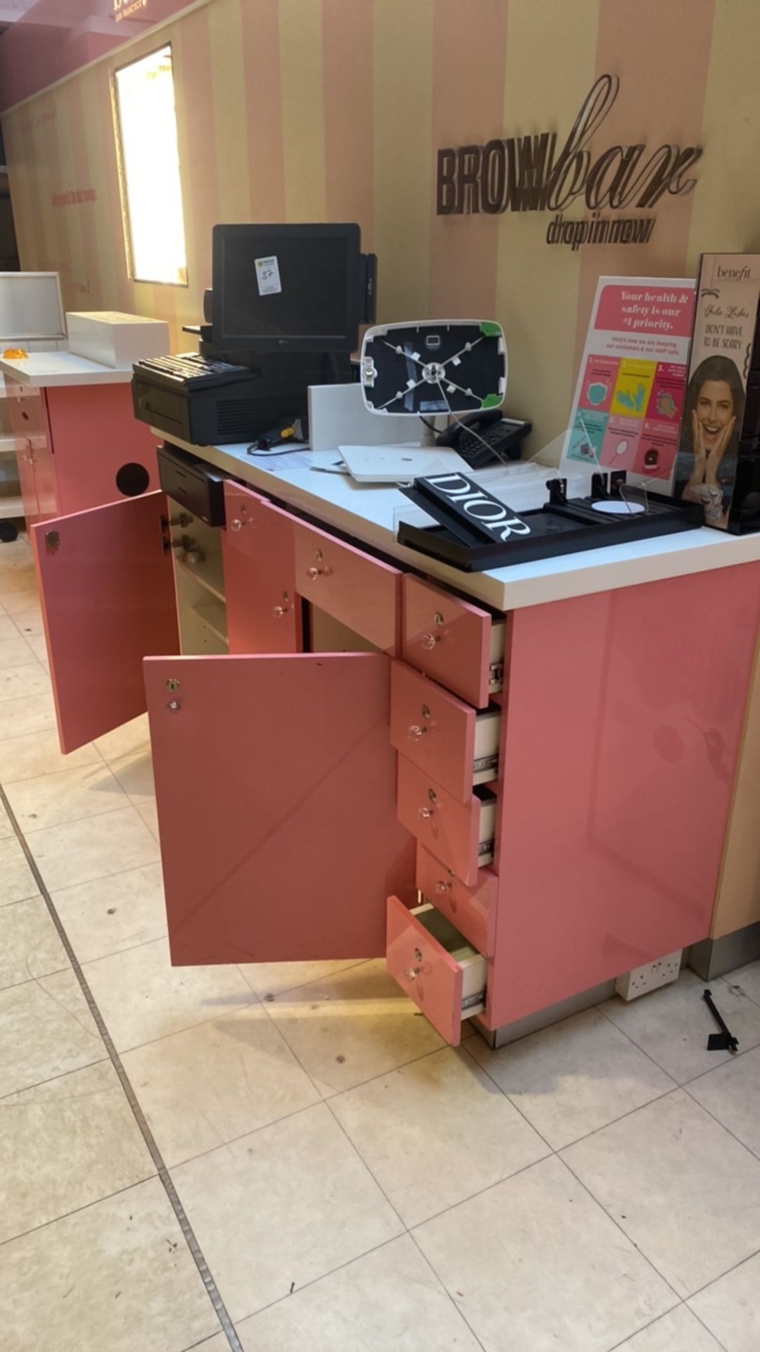 Pink Beauty Display Unit - Image 3 of 3