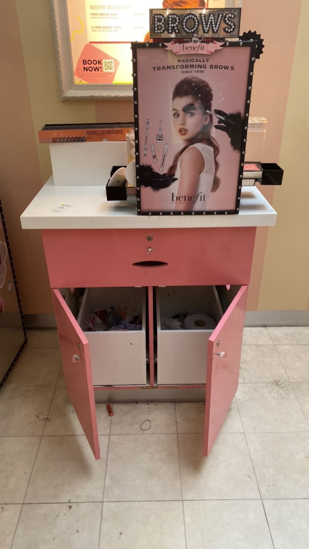 Pink Beauty Display Unit - Image 2 of 3