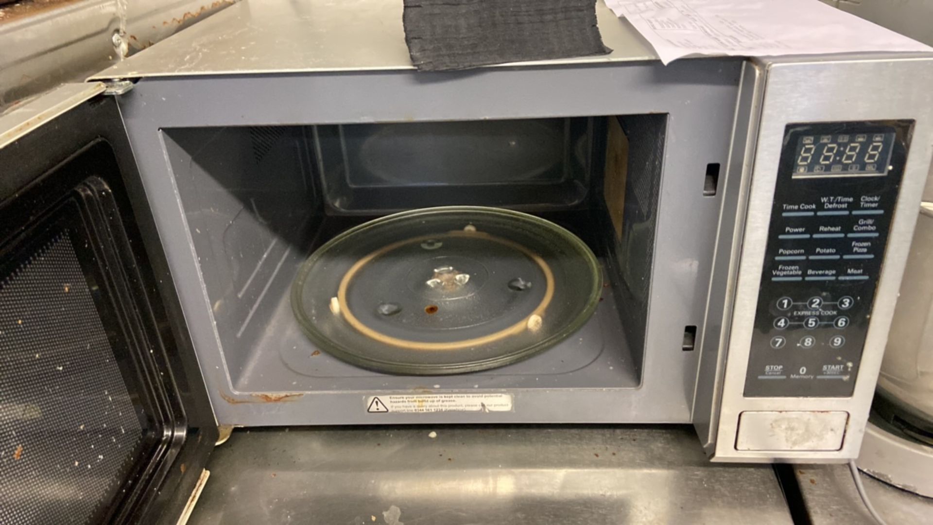Commercial microwave - Image 2 of 2