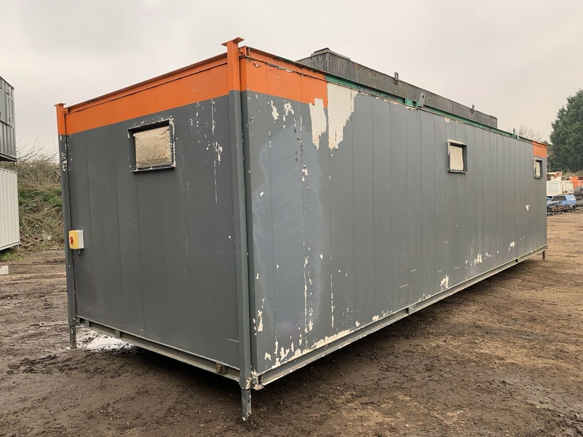 32ft Portable Toilet Block Drying Room Office Site - Image 10 of 11