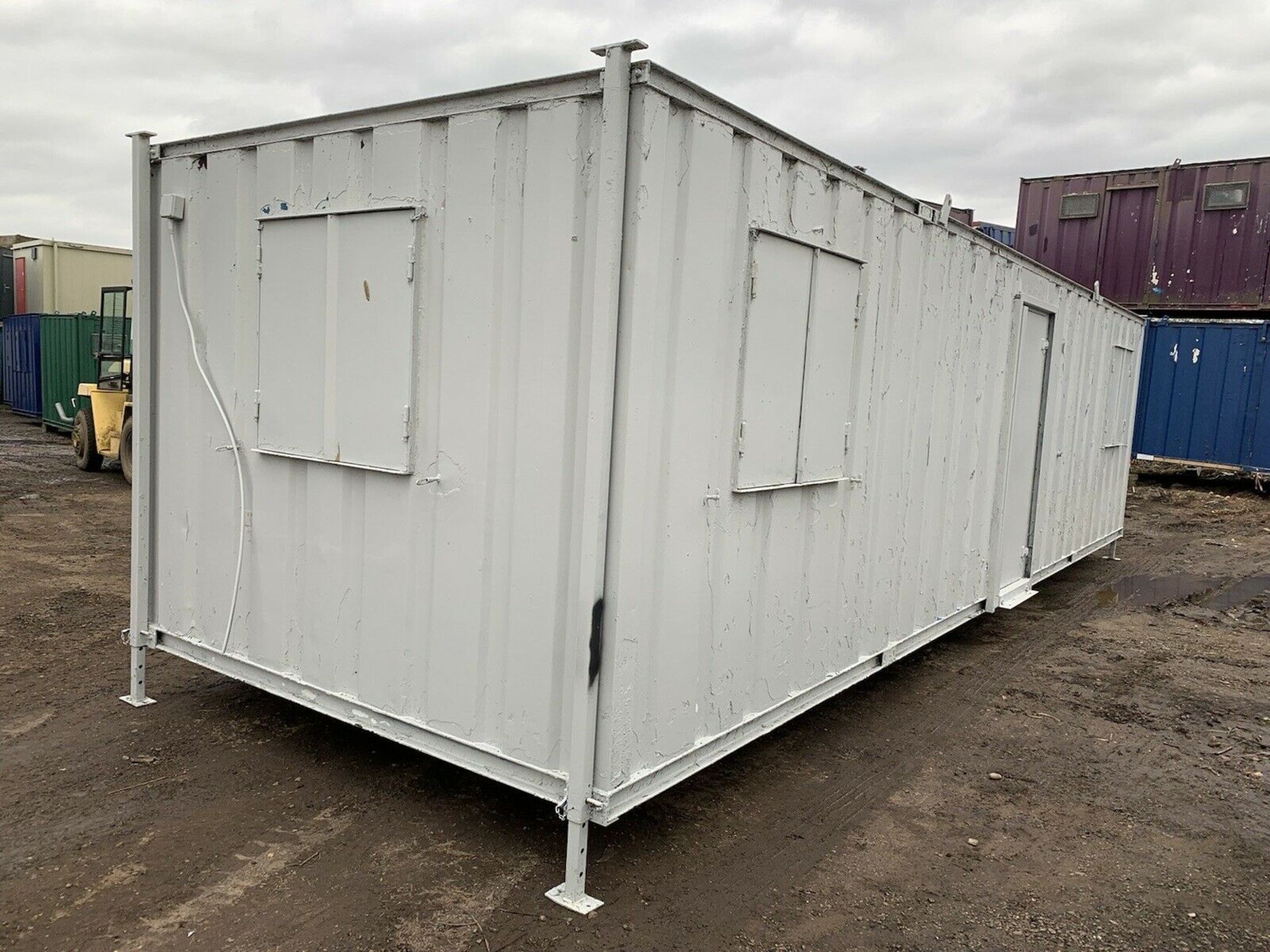 32ft Portable Office Site Cabin Canteen Container - Image 2 of 9