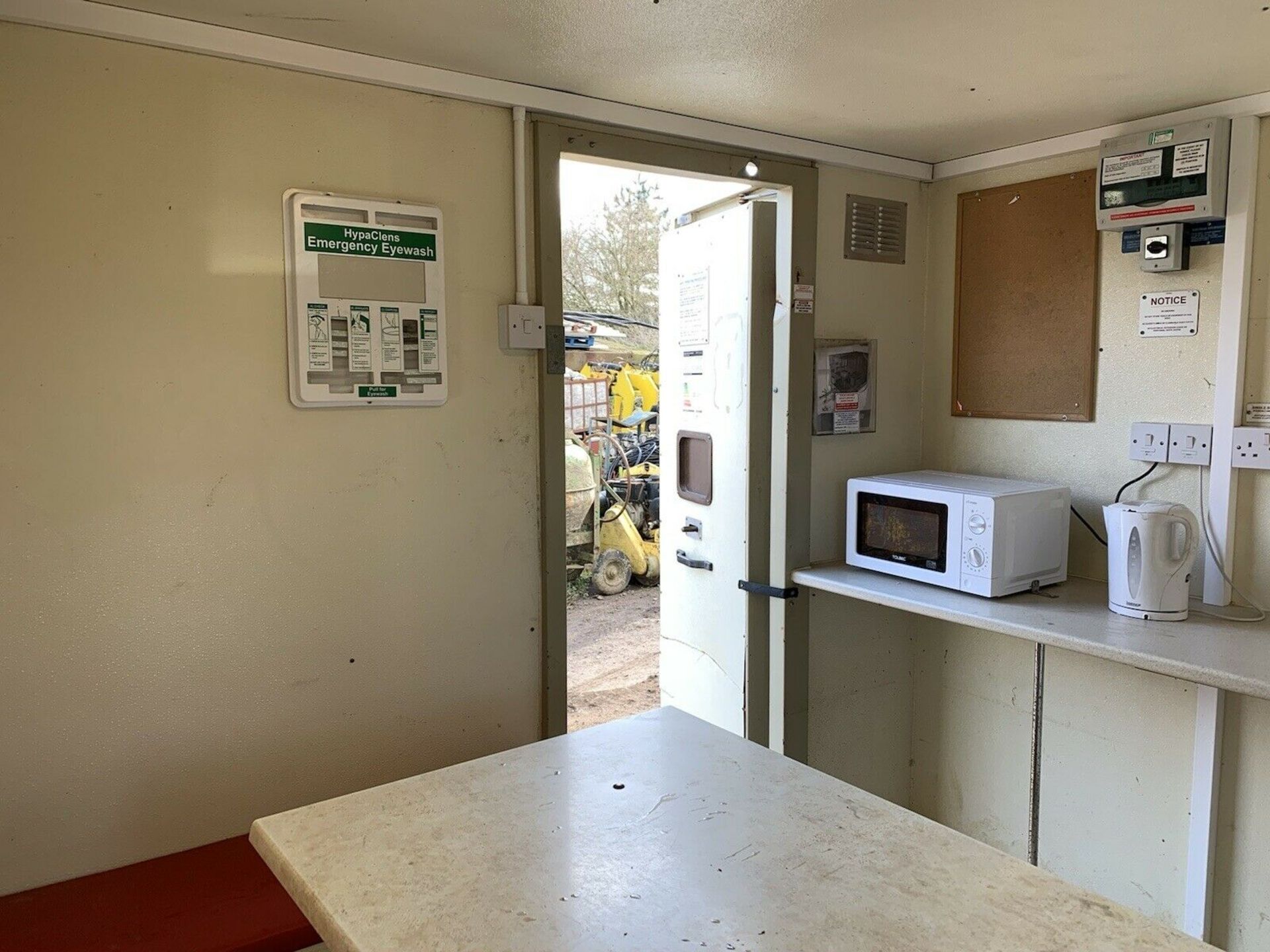 Groundhog GP360 Towable Welfare Unit Site Office C - Image 8 of 10